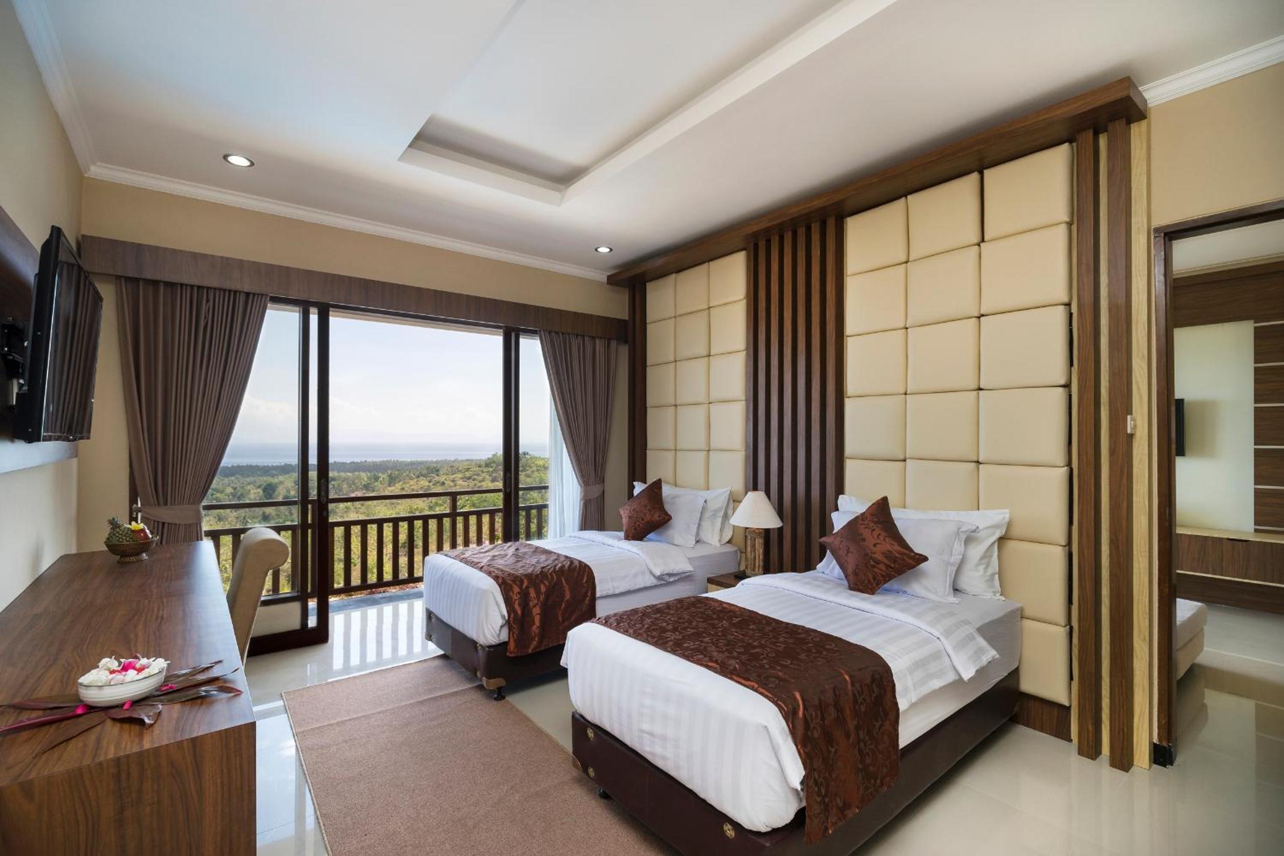 Suite Ocean View with Twin Beds photo 1