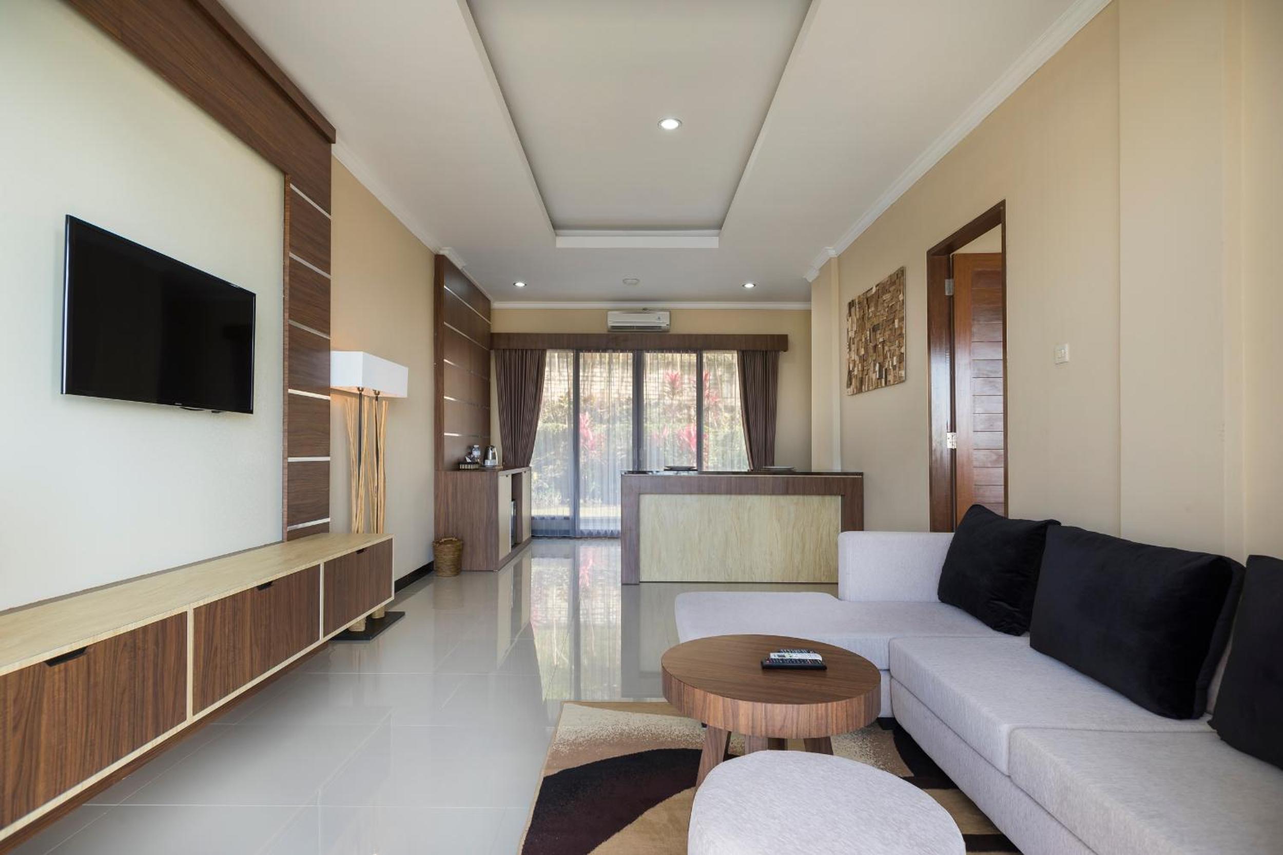 Suite Ocean View with Twin Beds photo 2