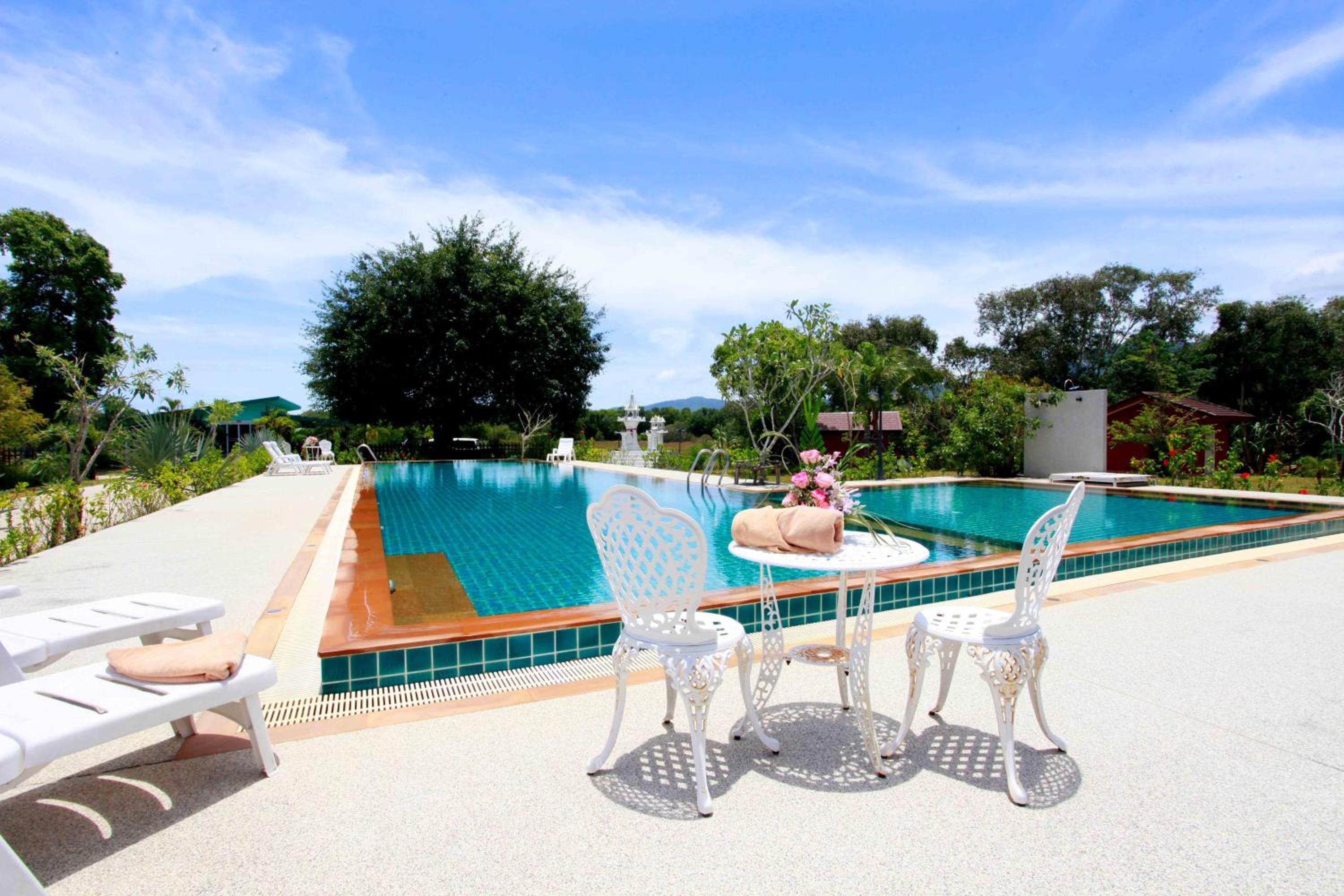 Villa with Garden View - Photo 2