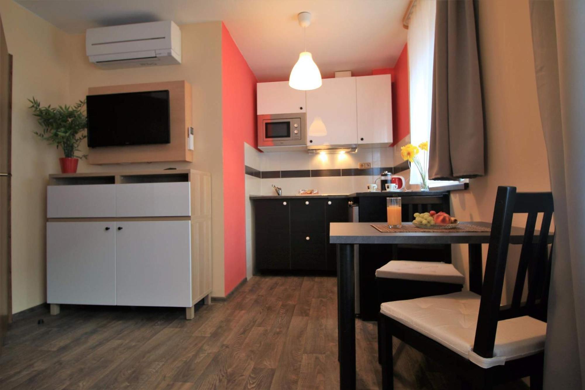 Double Room with Bathroom and Kitchenette photo 3