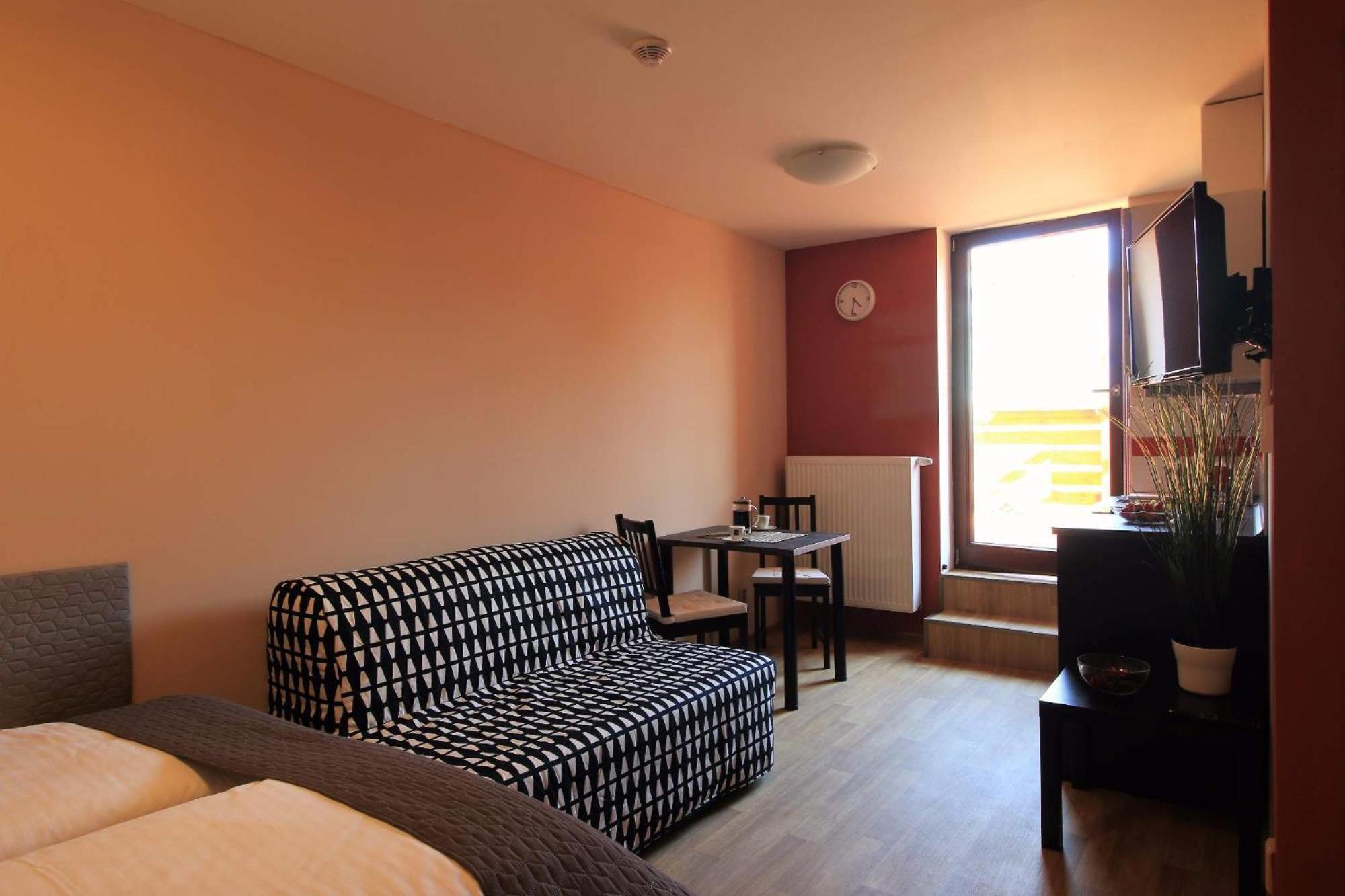Double or Twin Room with Private Terrace and Kitchenette photo 3