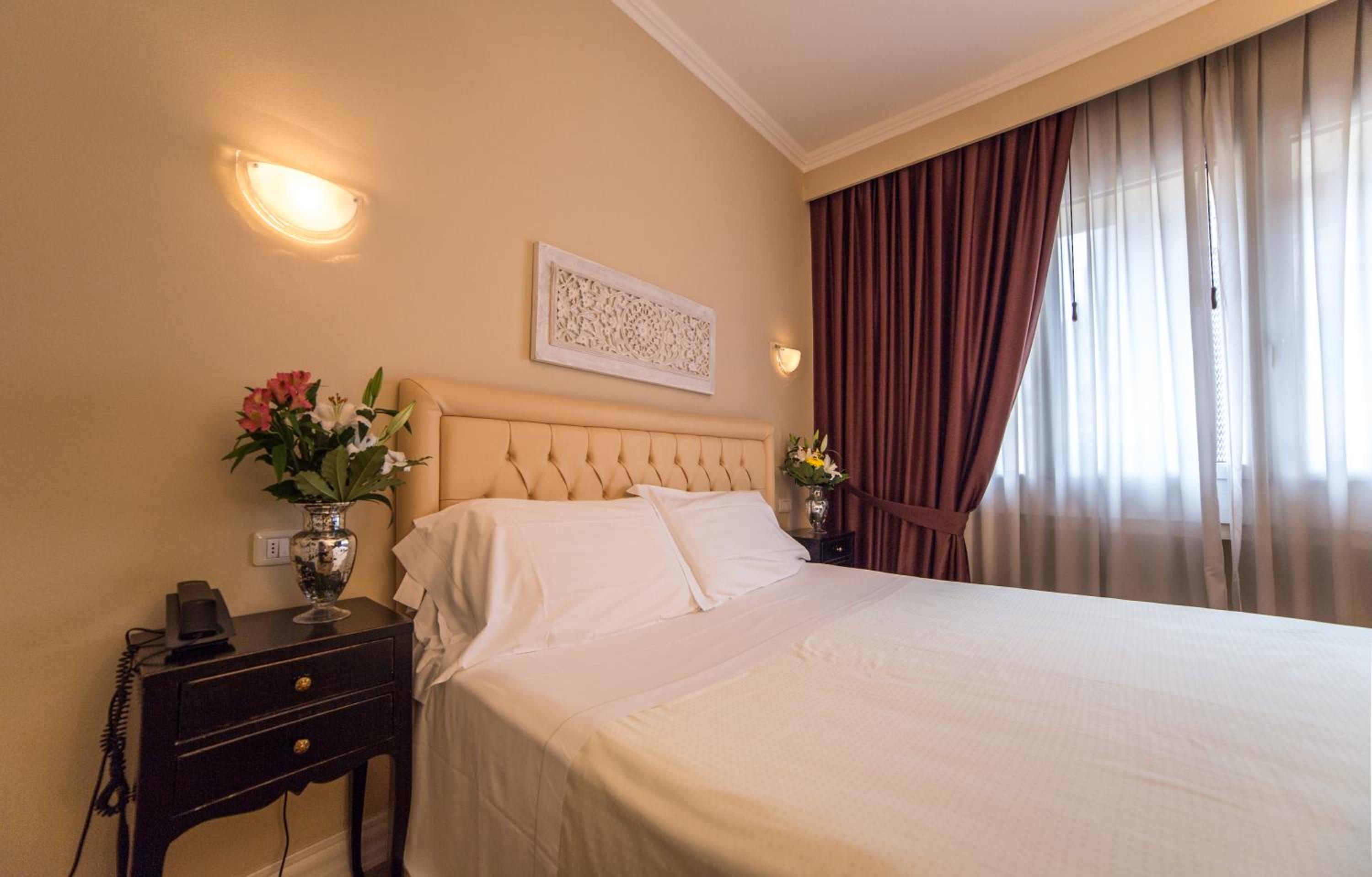 Classic Double Room - Photo 1