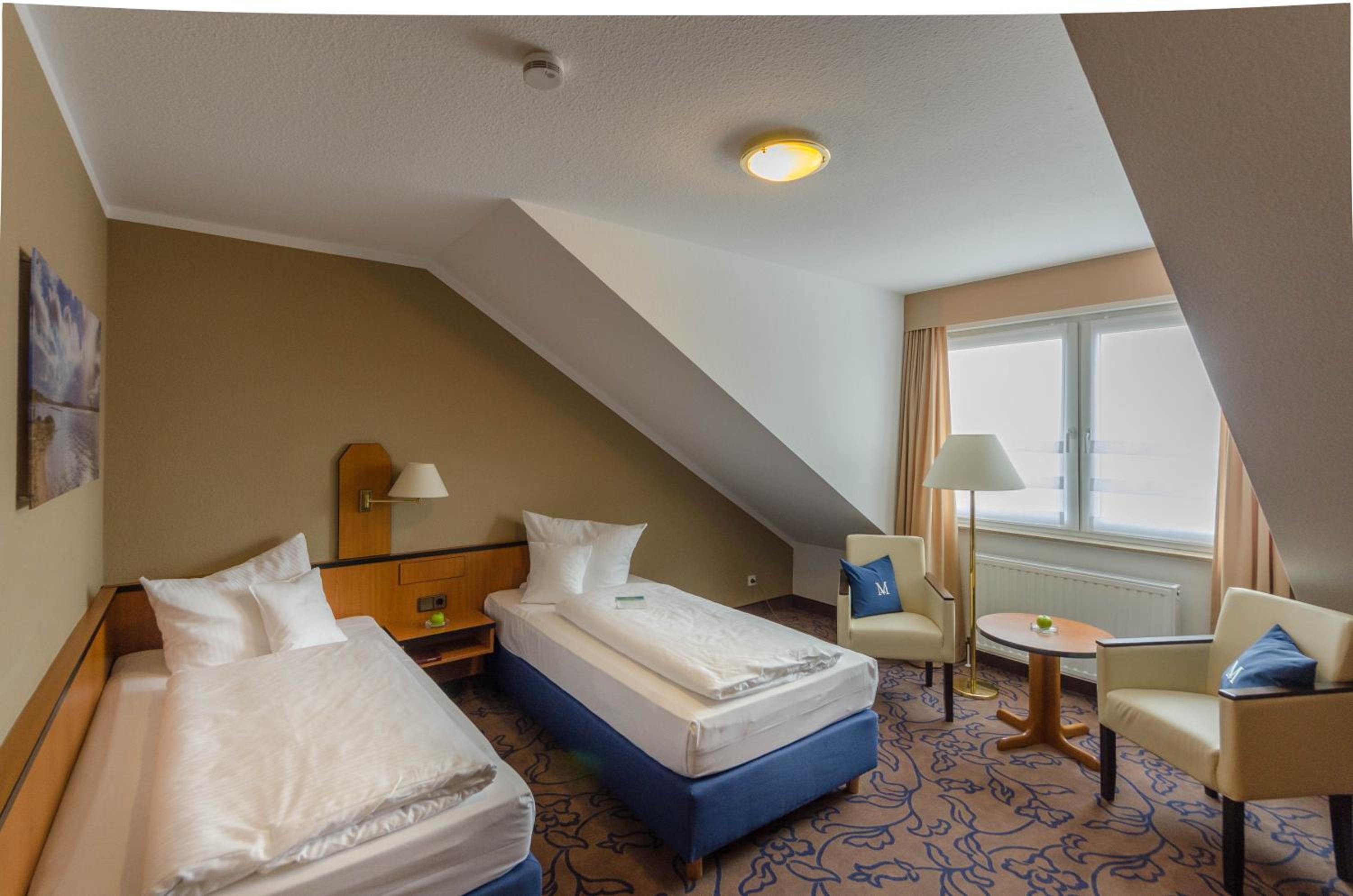 Standard Twin Room - Photo 1