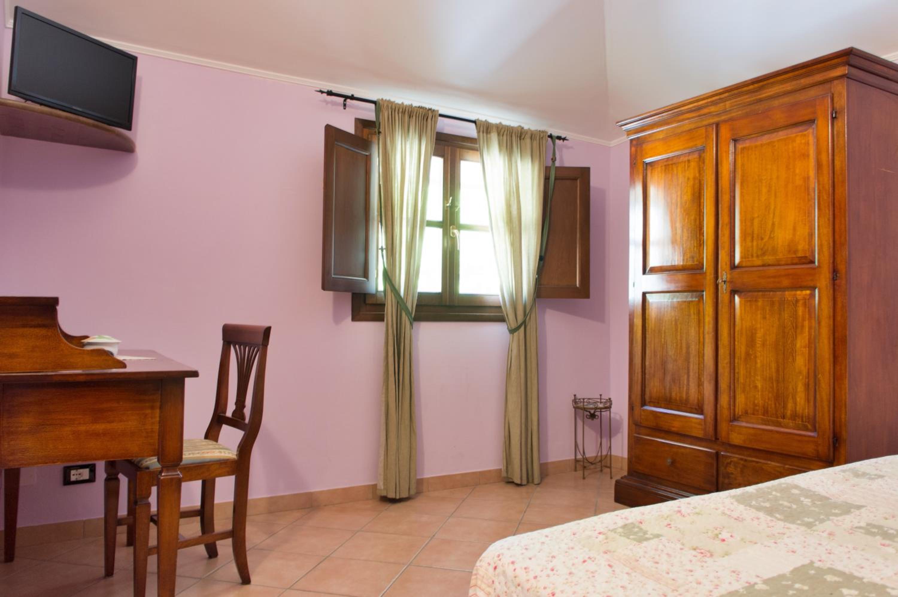 Deluxe Double or Twin Room - Photo 1