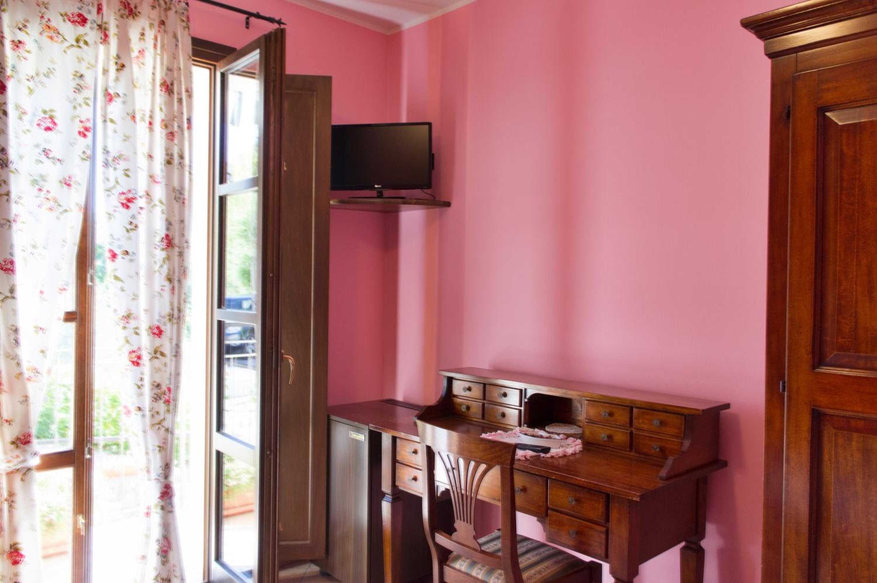Deluxe Triple Room - Photo 3