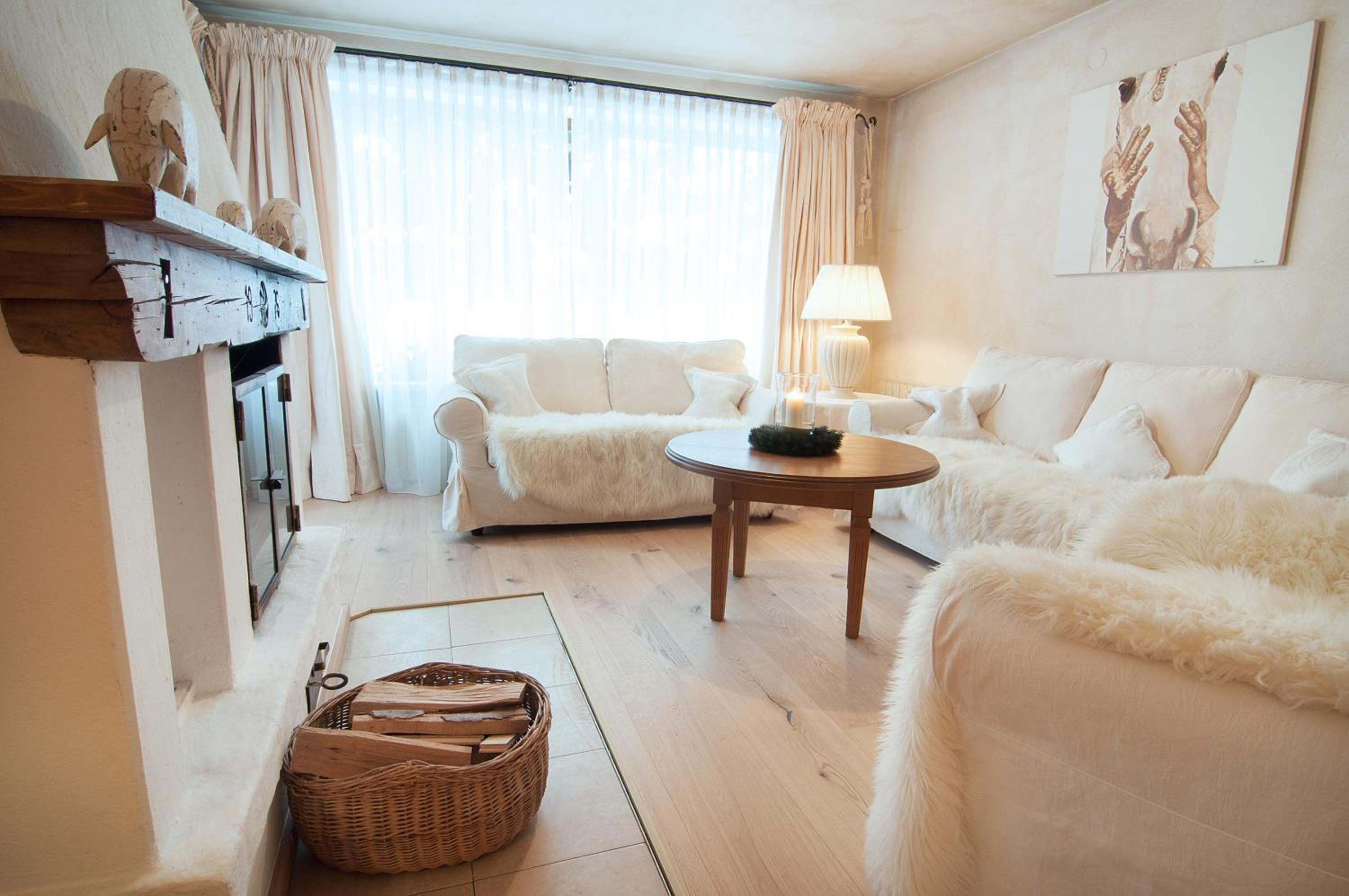 Suite - Photo 5