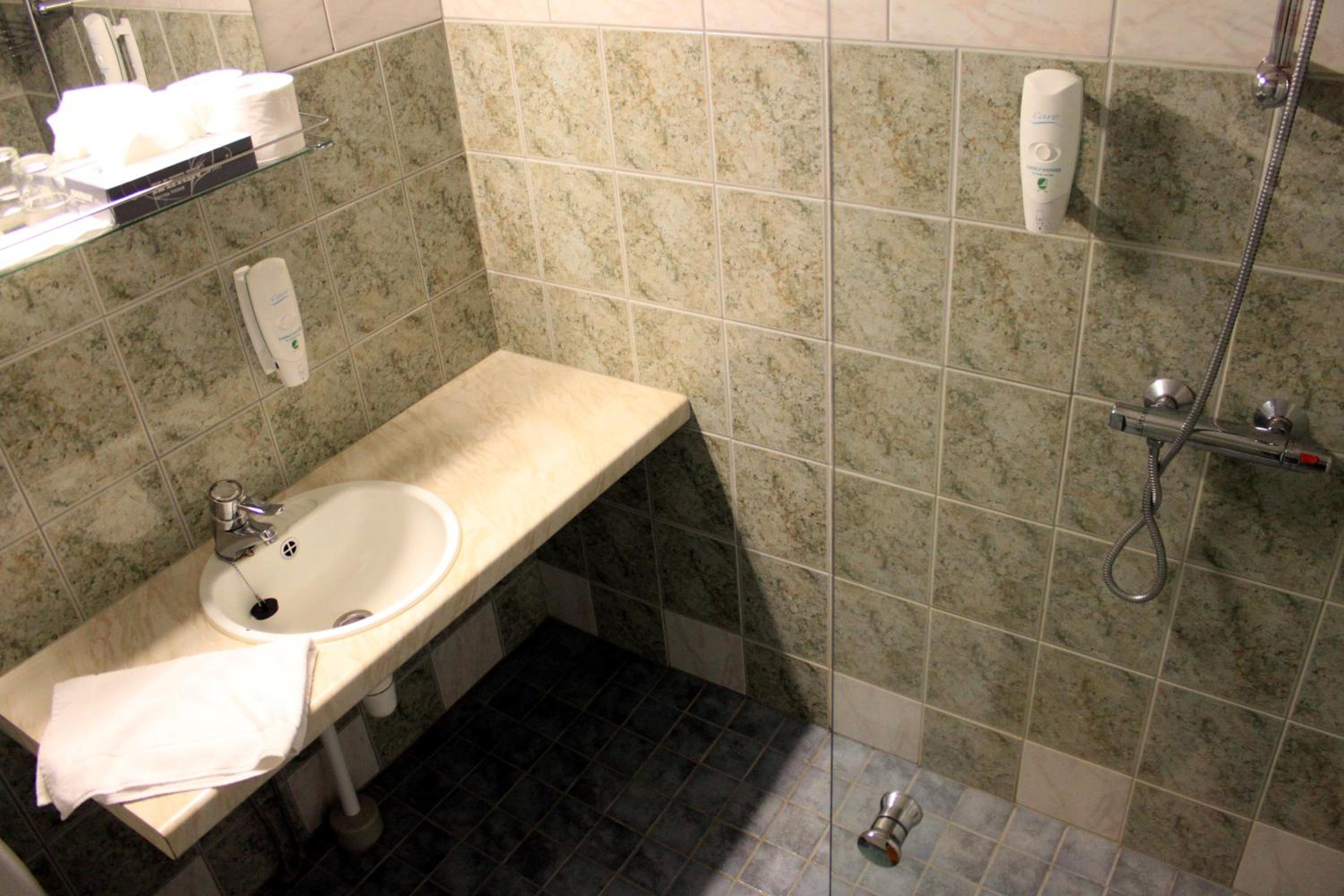 Double Room - Photo 4