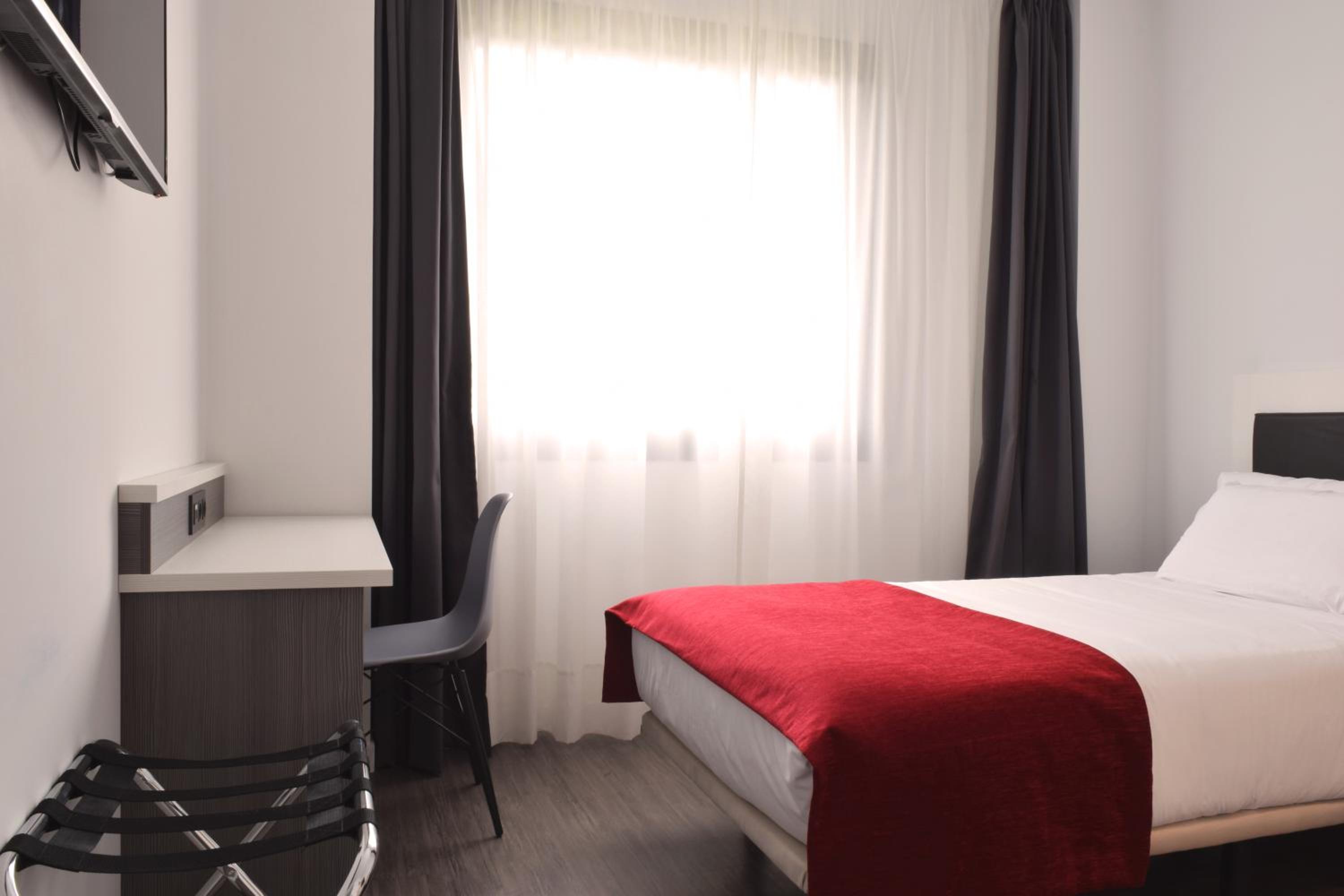 Single Room photo 3