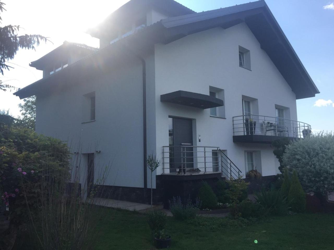 Apartment with Terrace - Photo 6