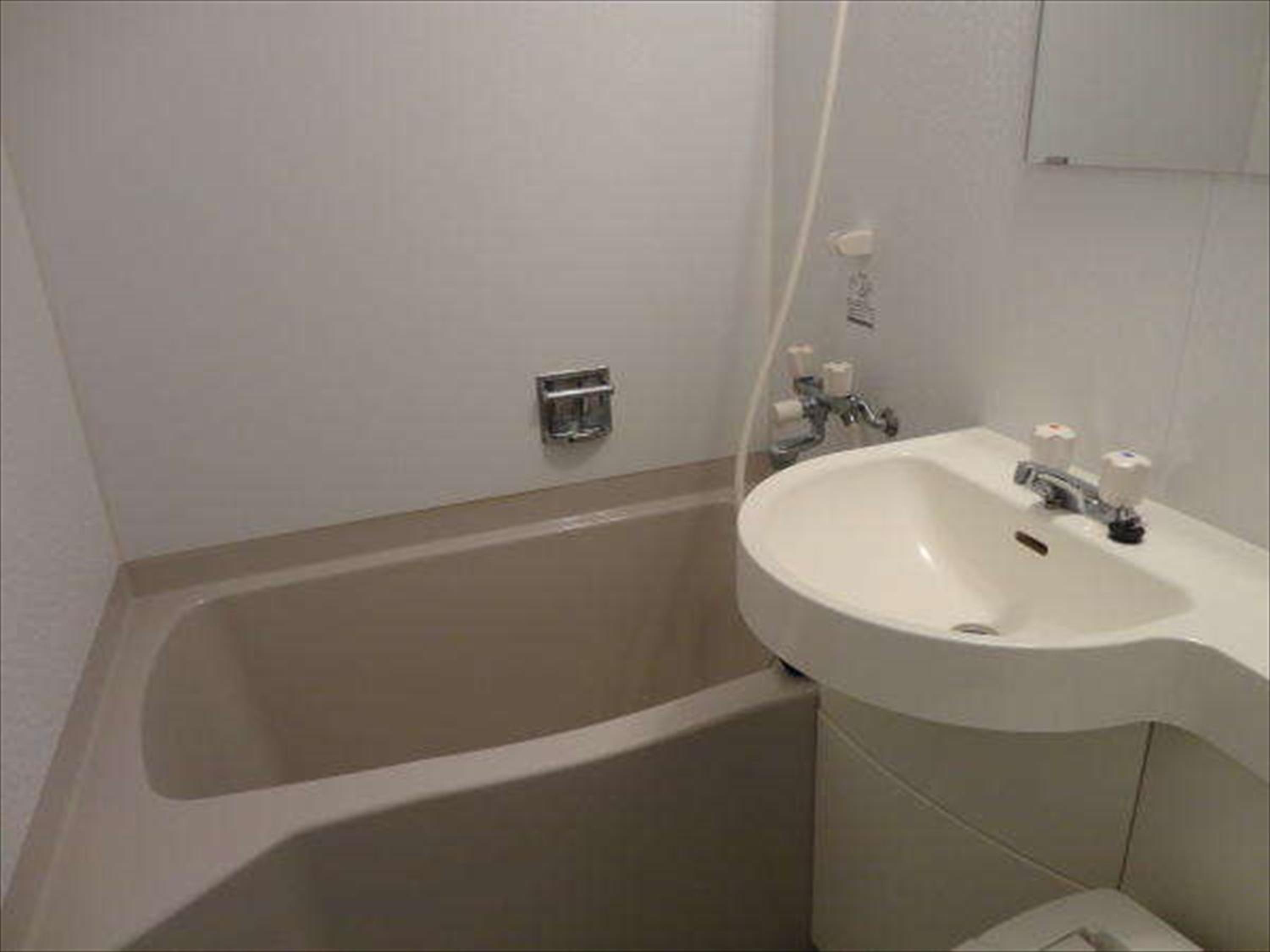 Double Room - Non-Smoking  - Photo 8