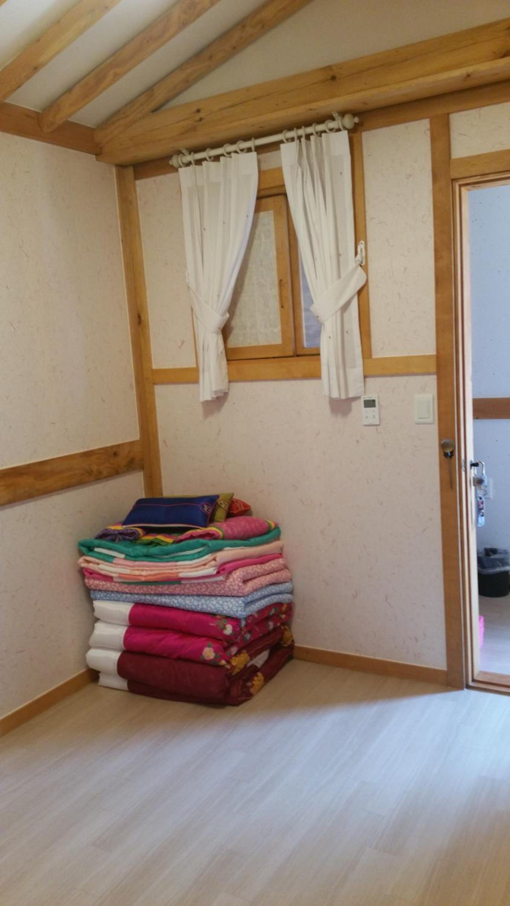 Basic Triple Room photo 2