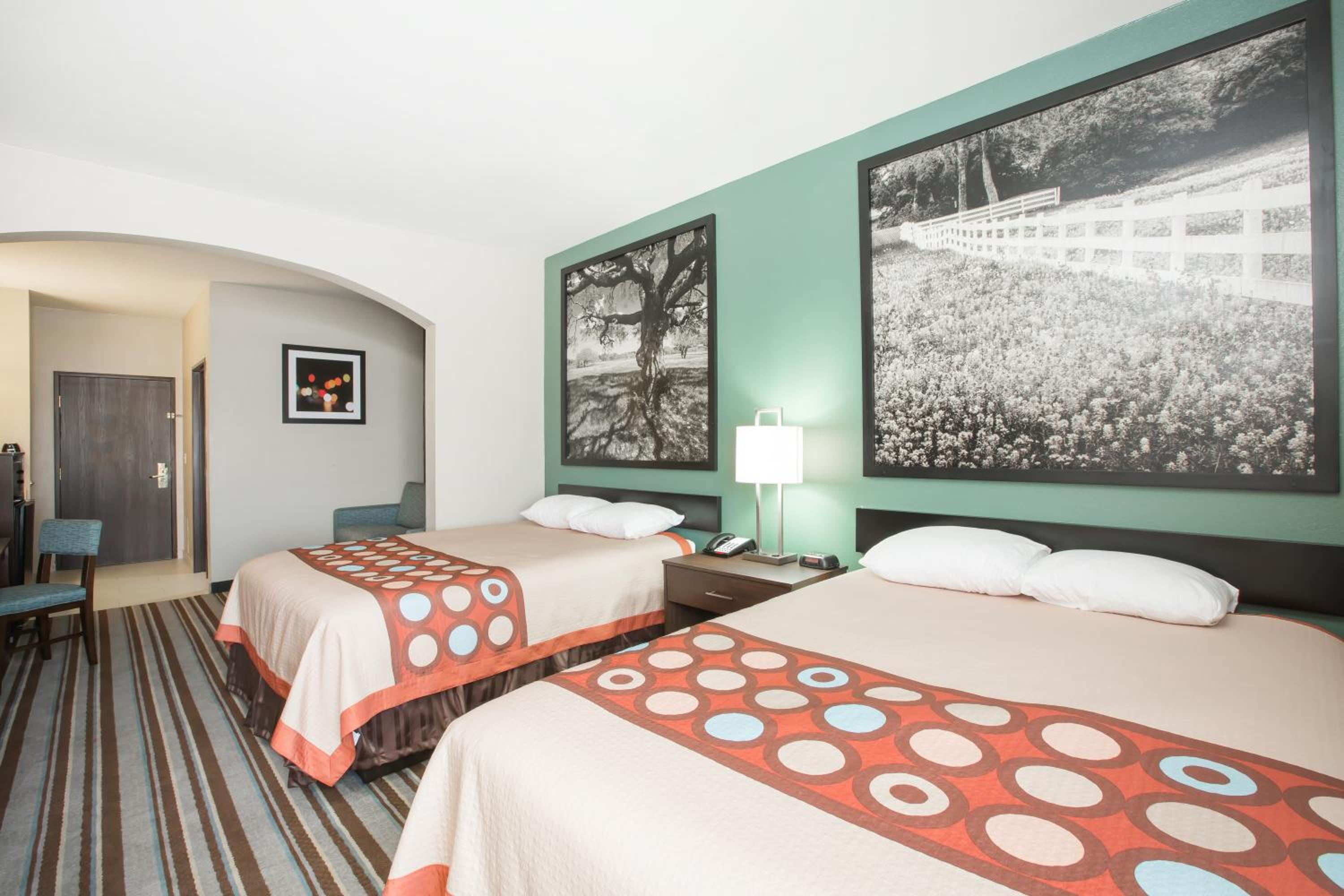 Queen Room with Two Queen Beds and Sofa Bed - Non-Smoking