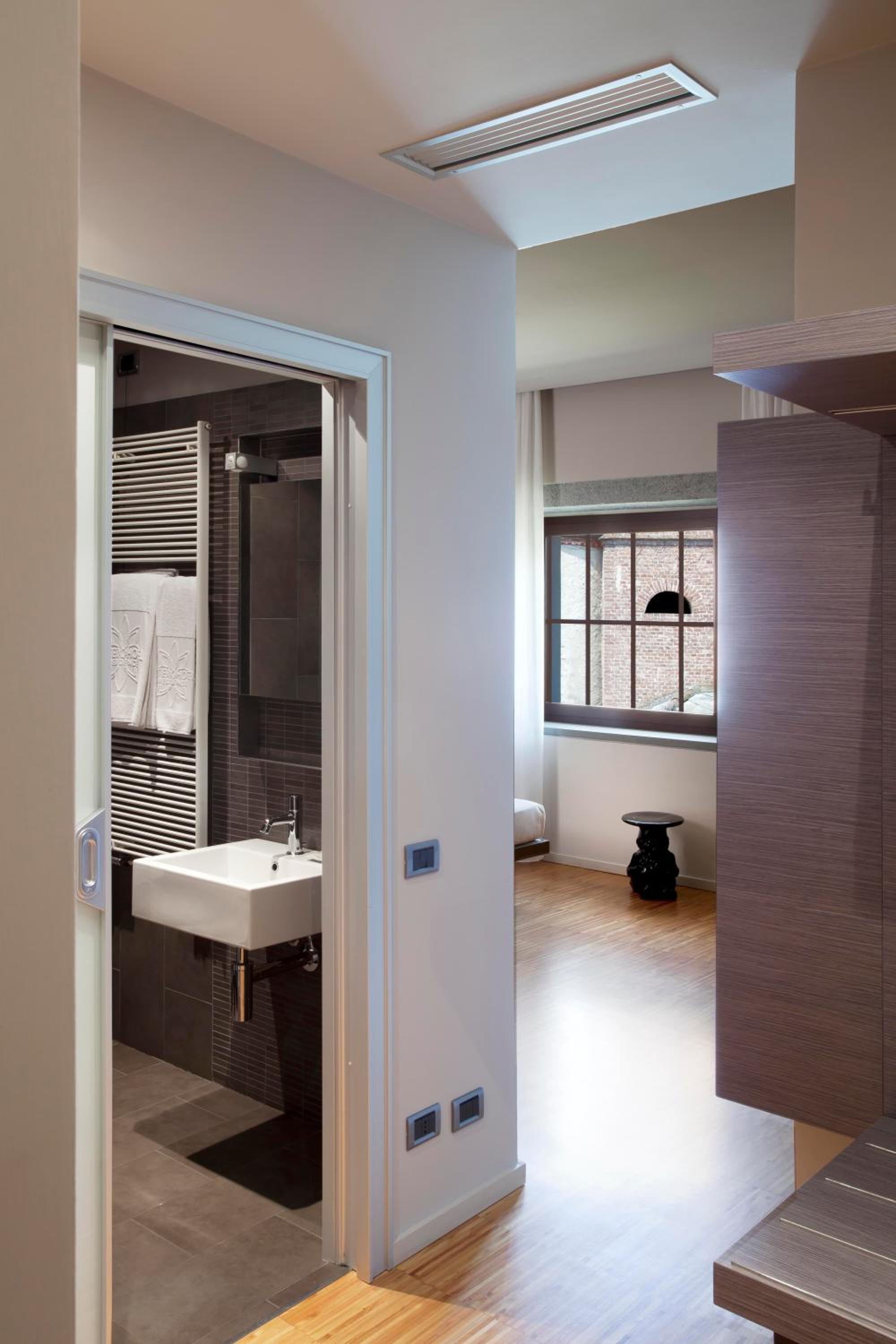 Deluxe Double or Twin Room - Photo 5