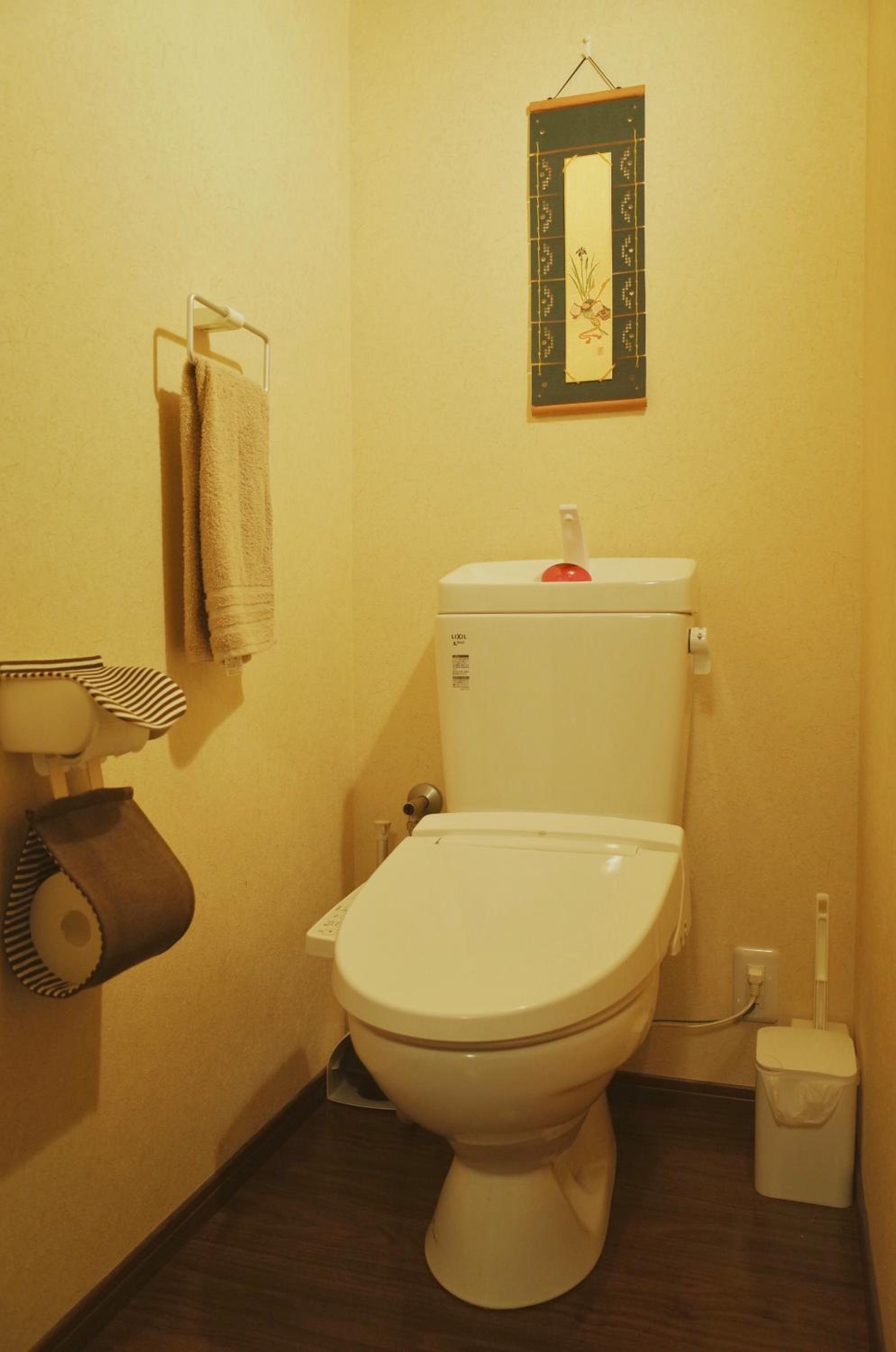 Three-Bedroom House - Photo 21