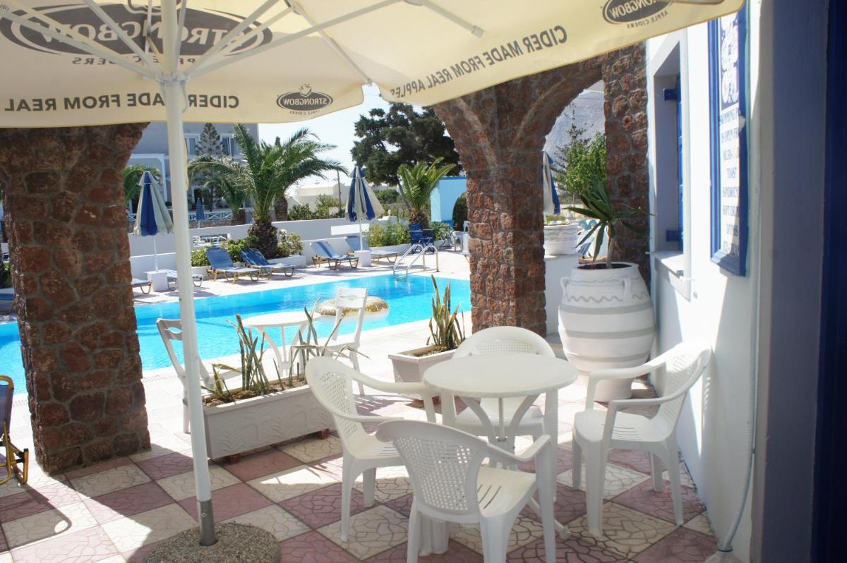 Triple Room with Pool View photo 1