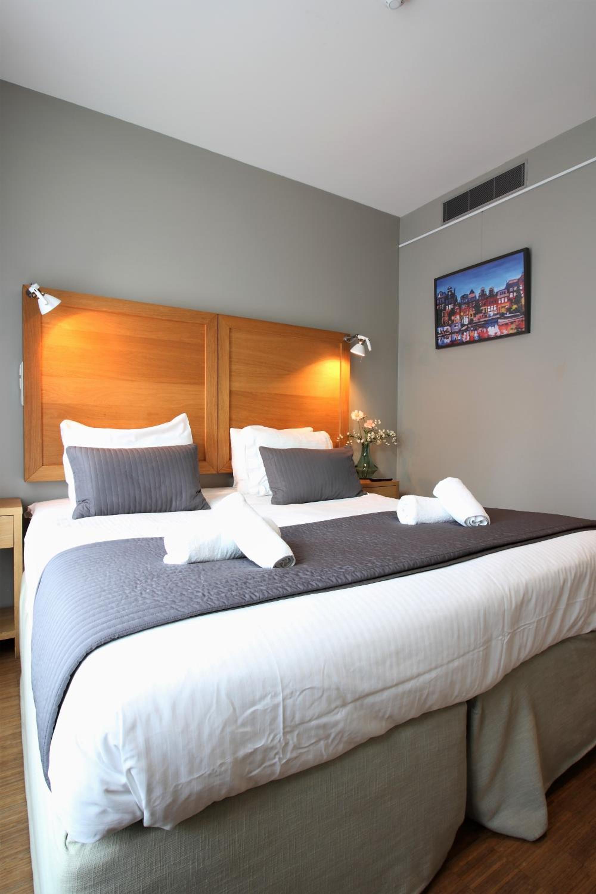 Standard Double or Twin Room photo 1