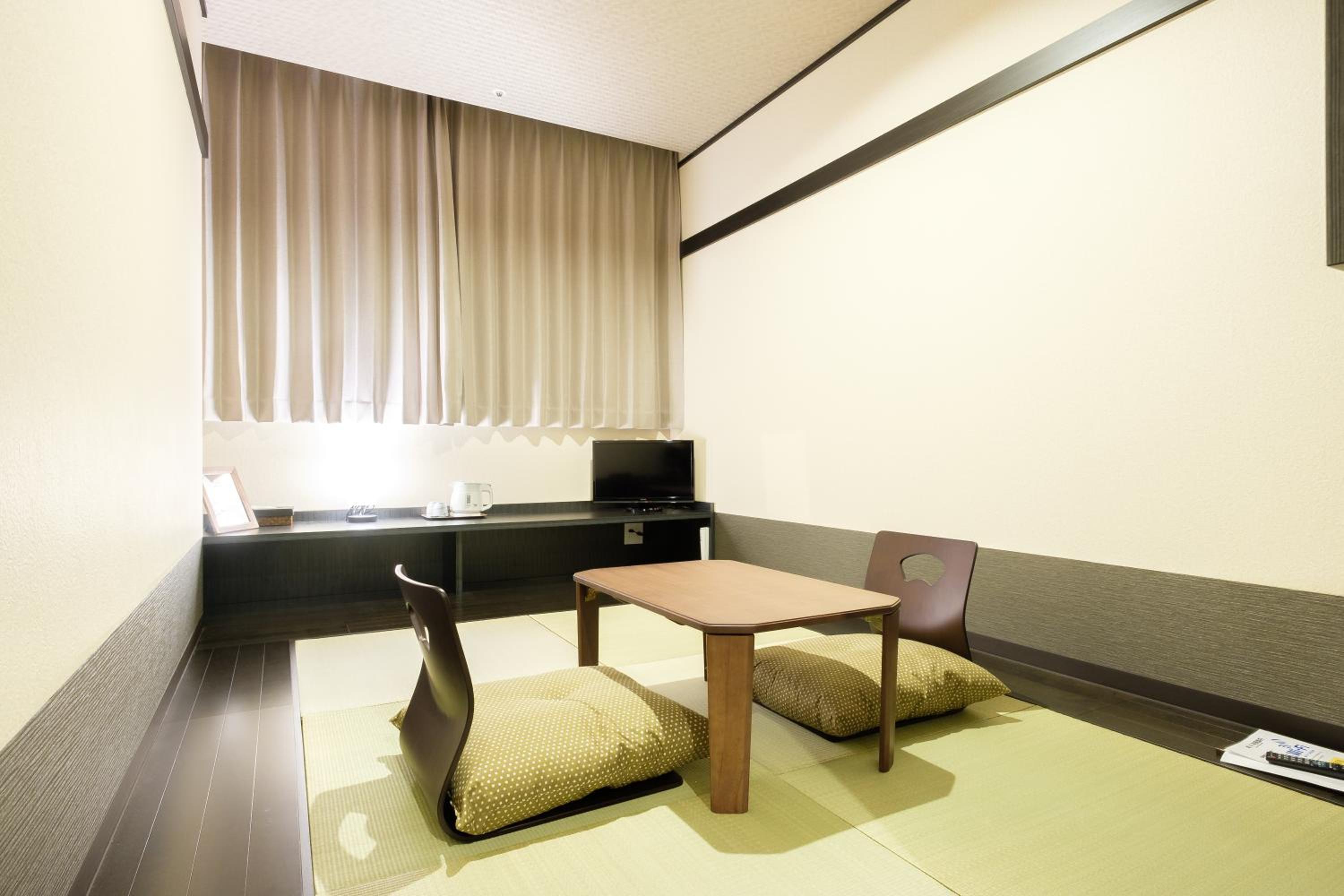 Japanese-Style Room photo 2