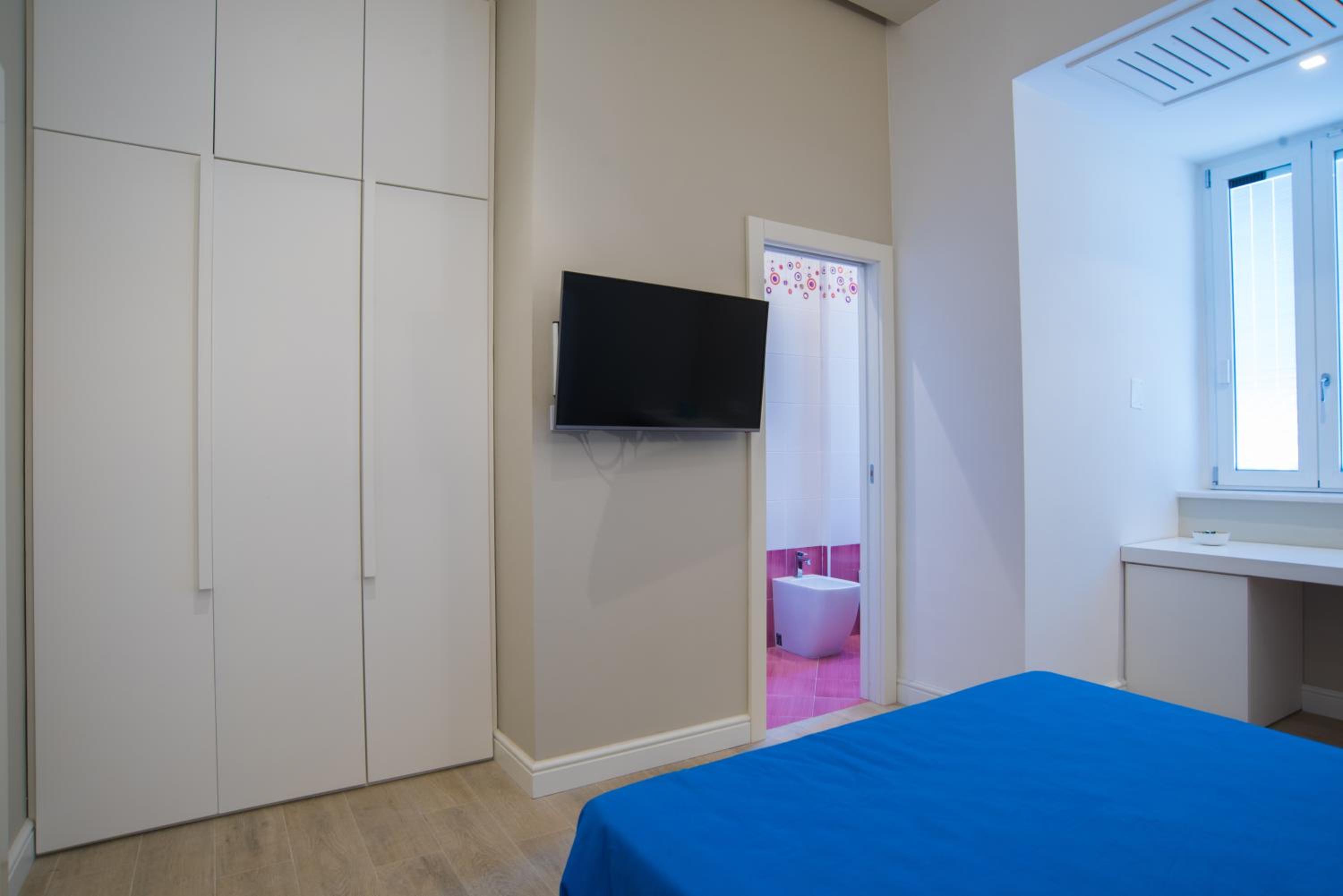 Superior King Room photo 3