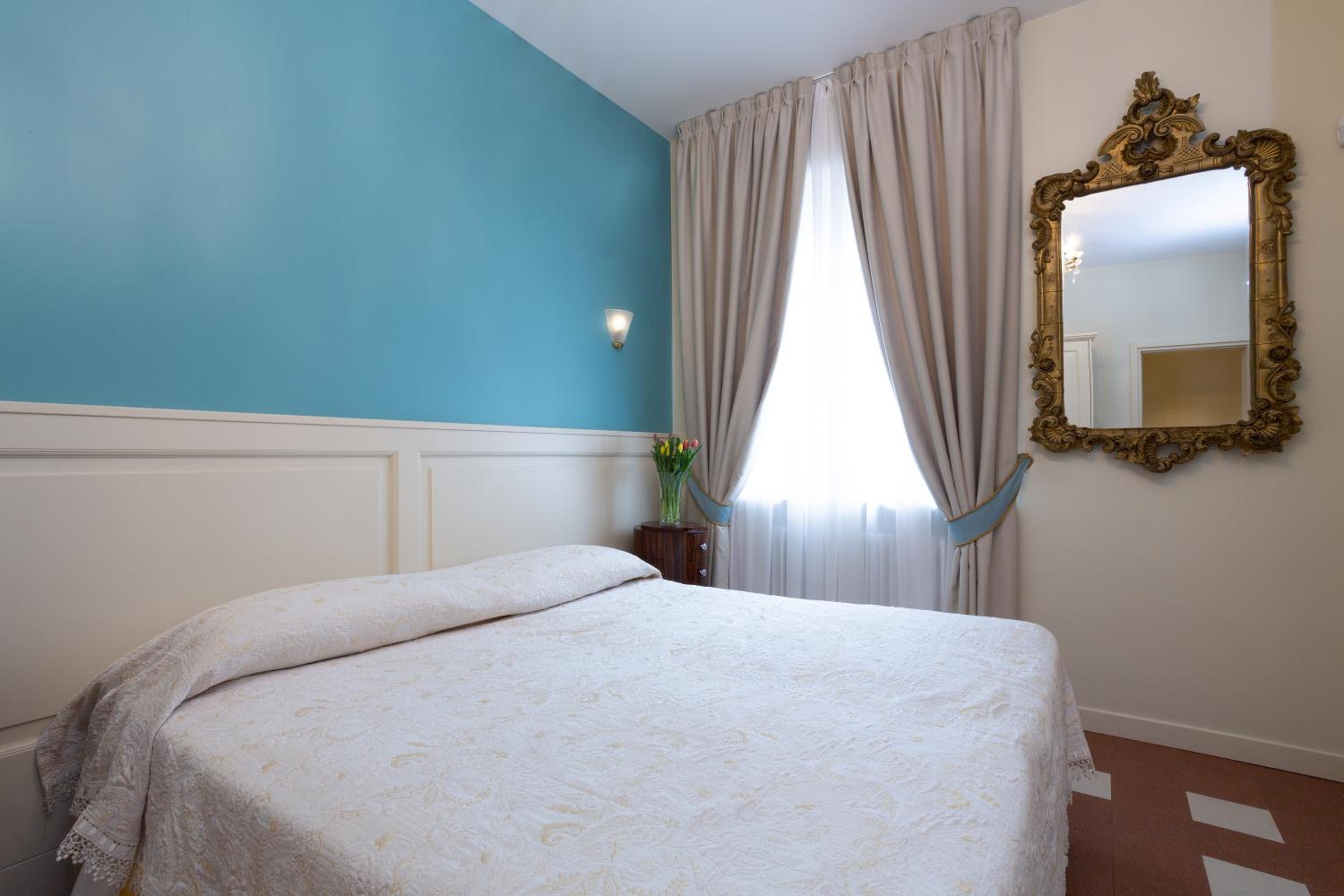 Double or Twin Room with Garden View photo 1