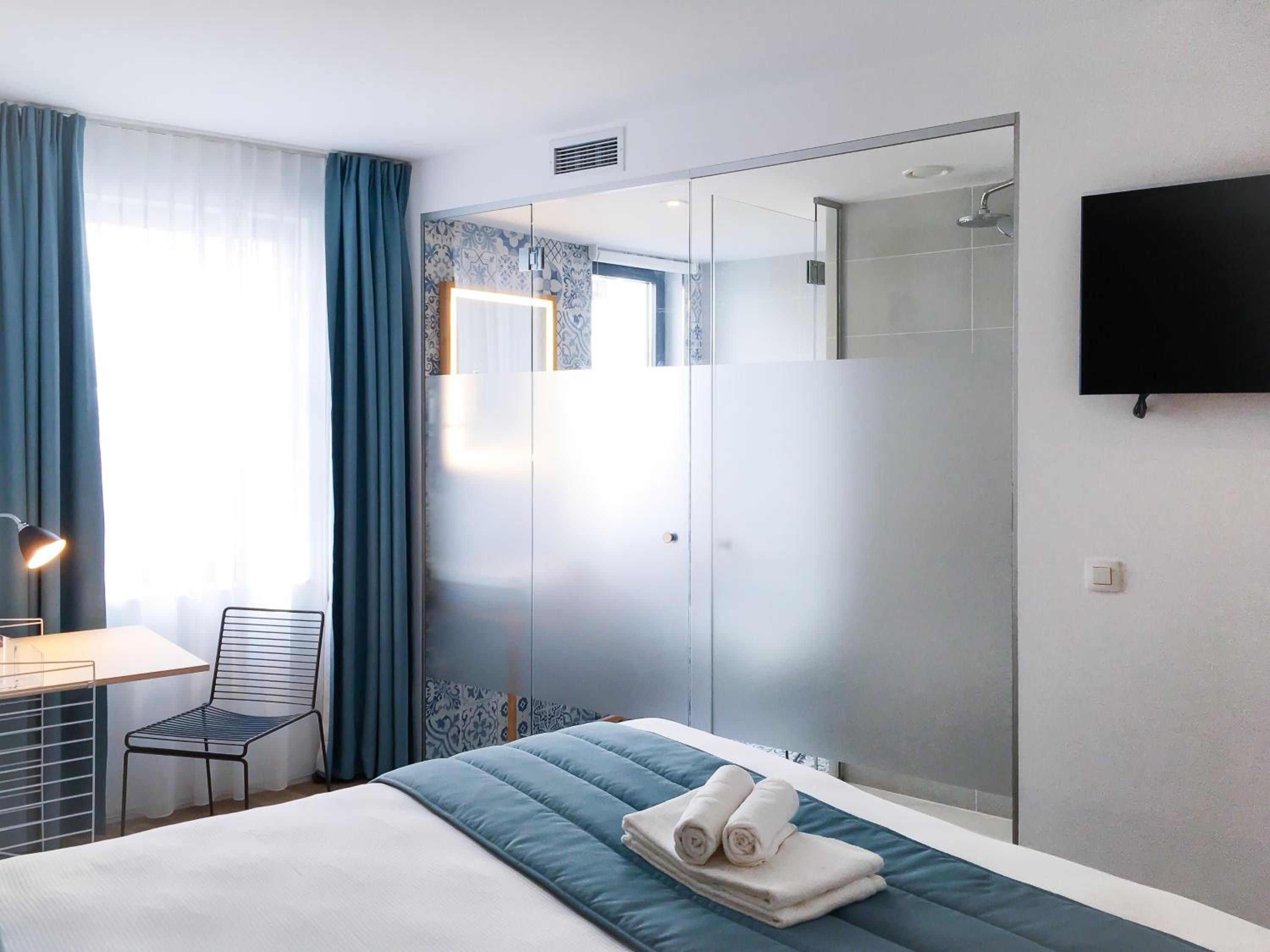 Cozy Double Room