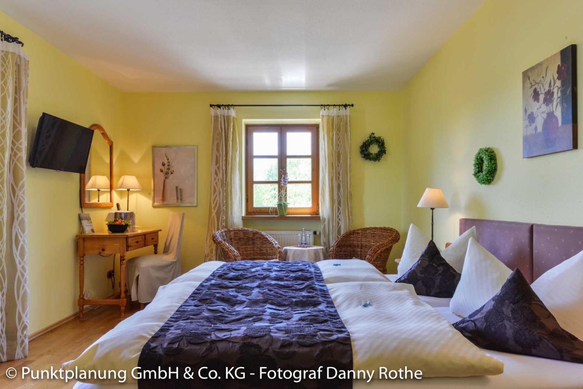 Double Room - Photo 5