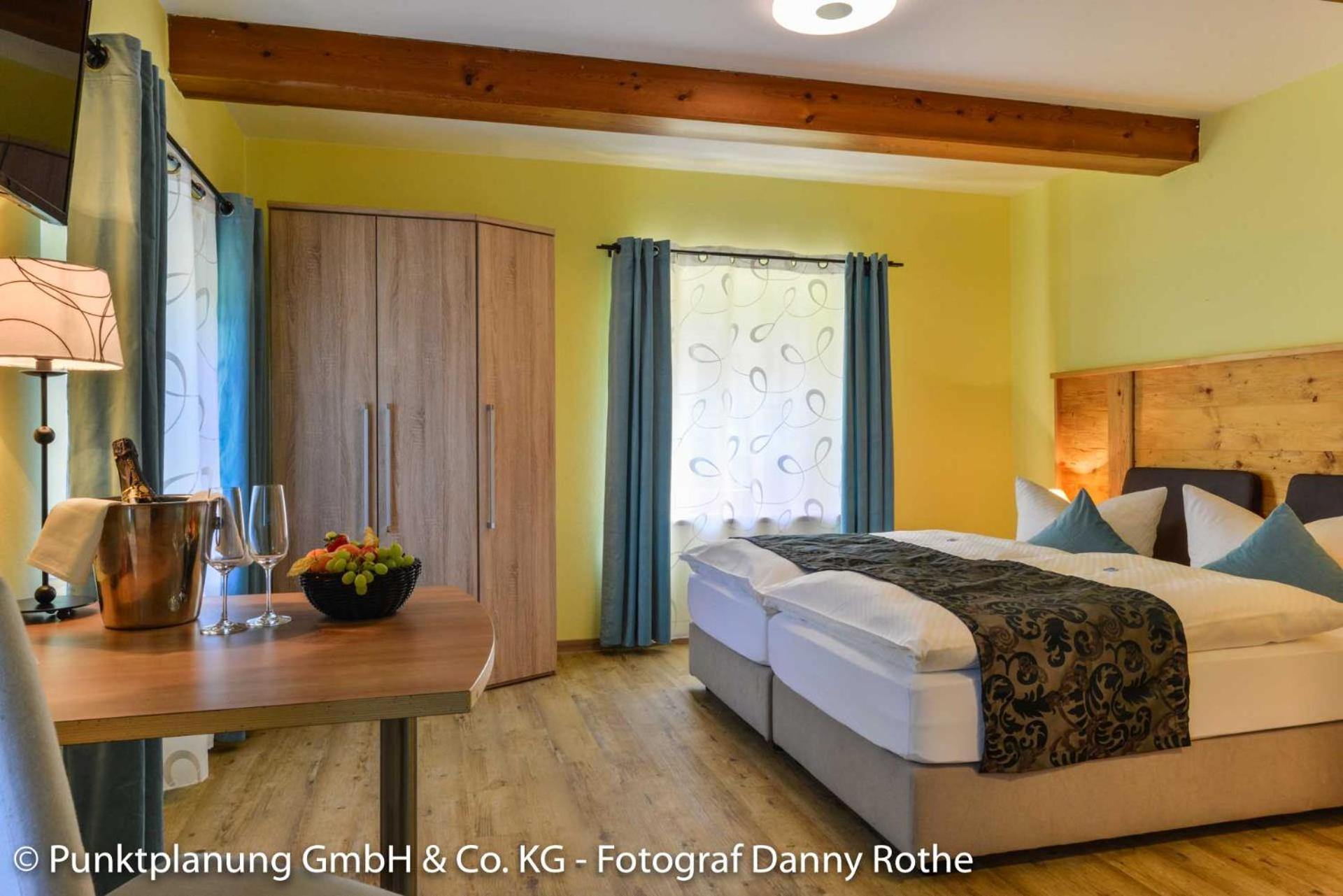 Double Room - Photo 3