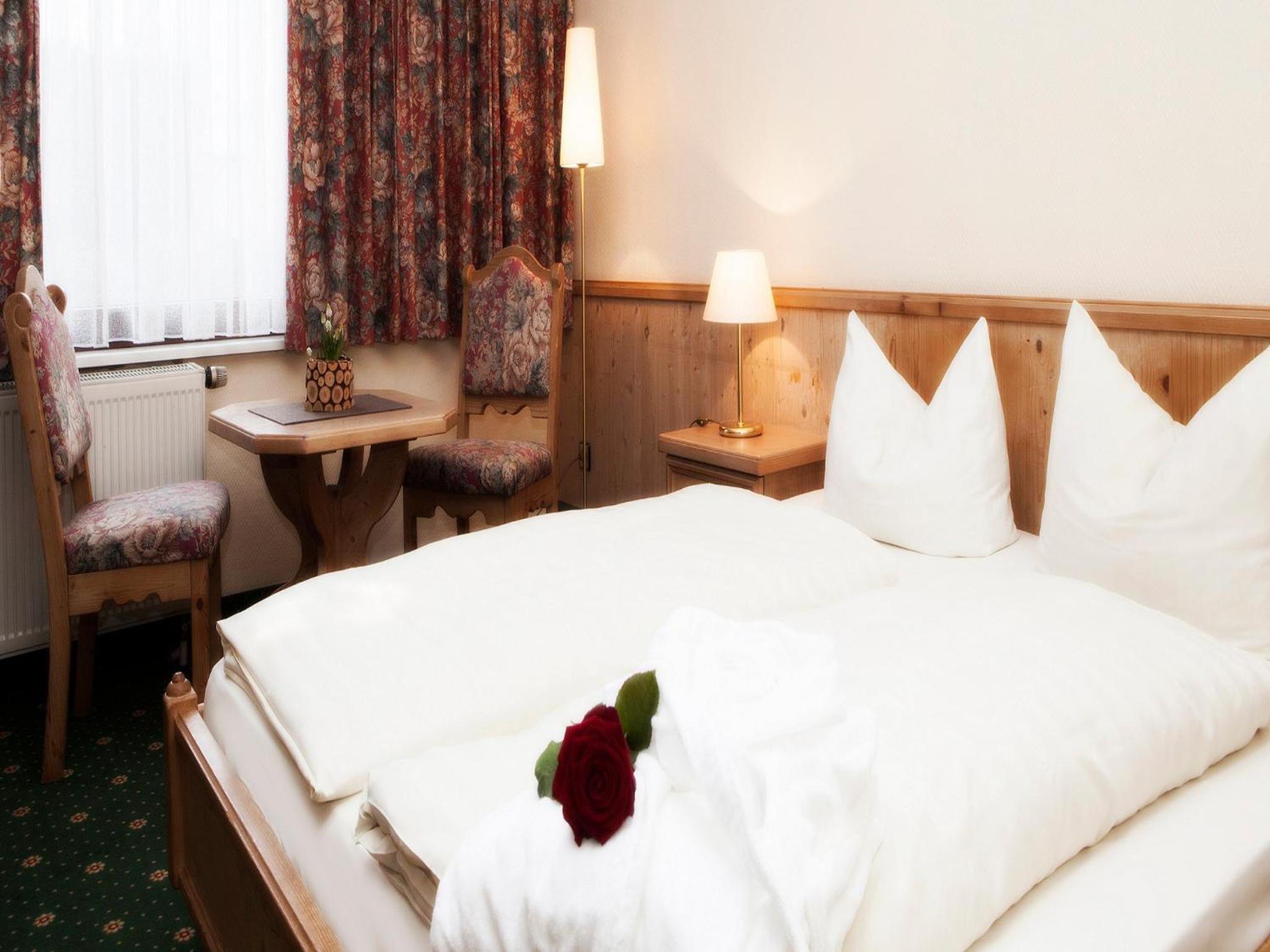 Economy Double Room photo 2