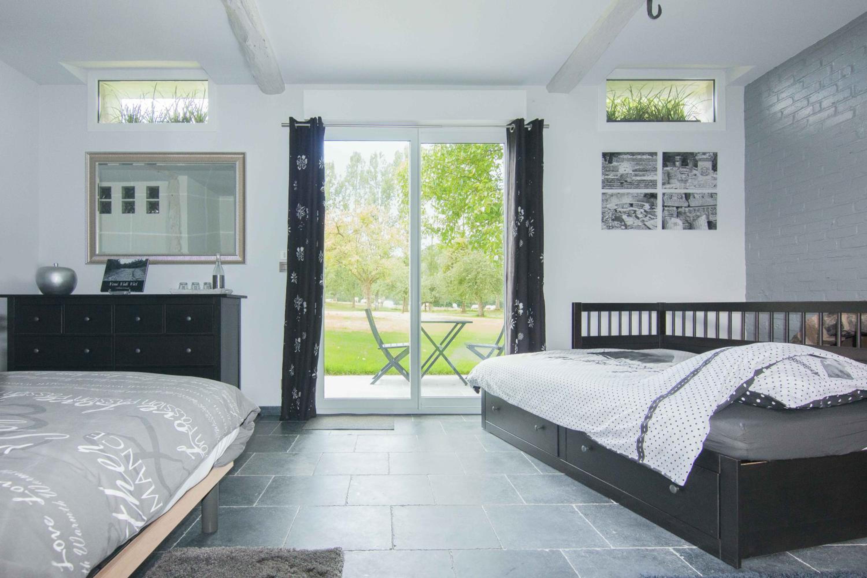Queen Room with Garden View photo 3