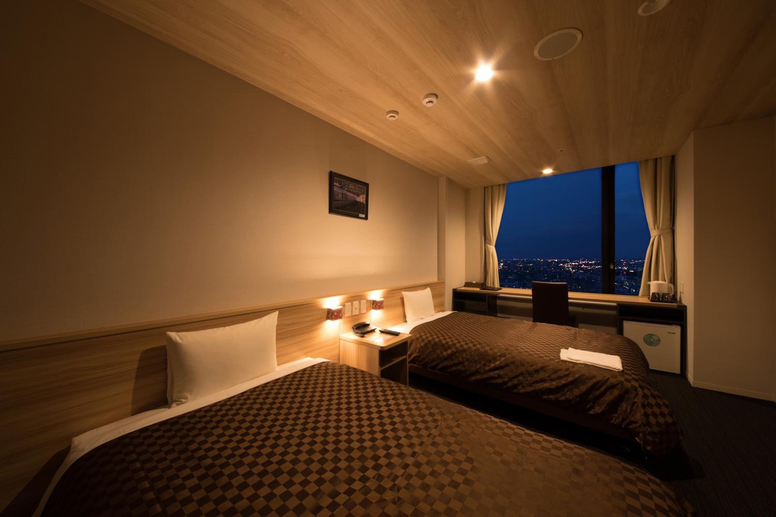 Twin Room - Photo 3
