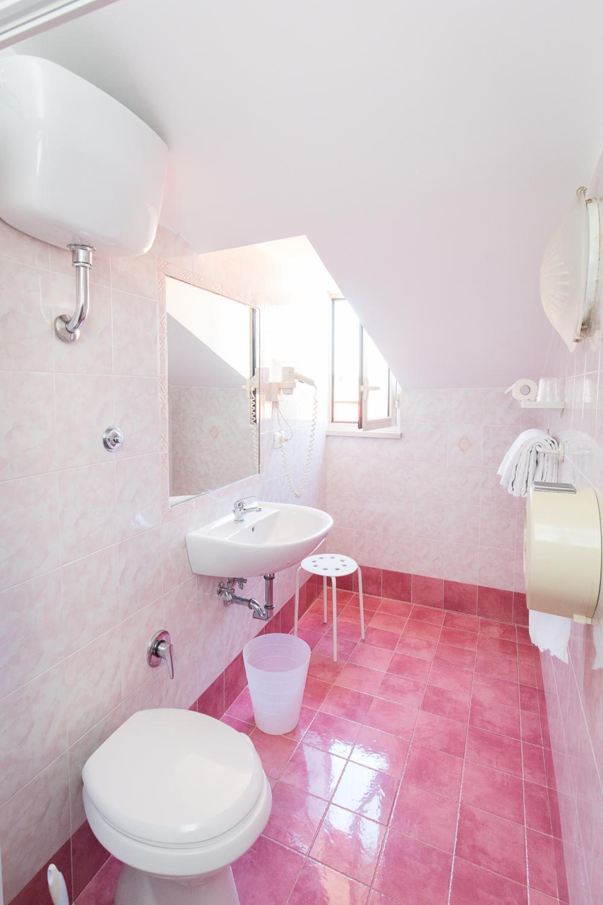 Double or Twin Room photo 3