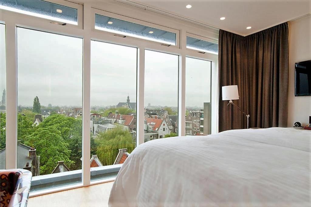 Penthouse with City View photo 2