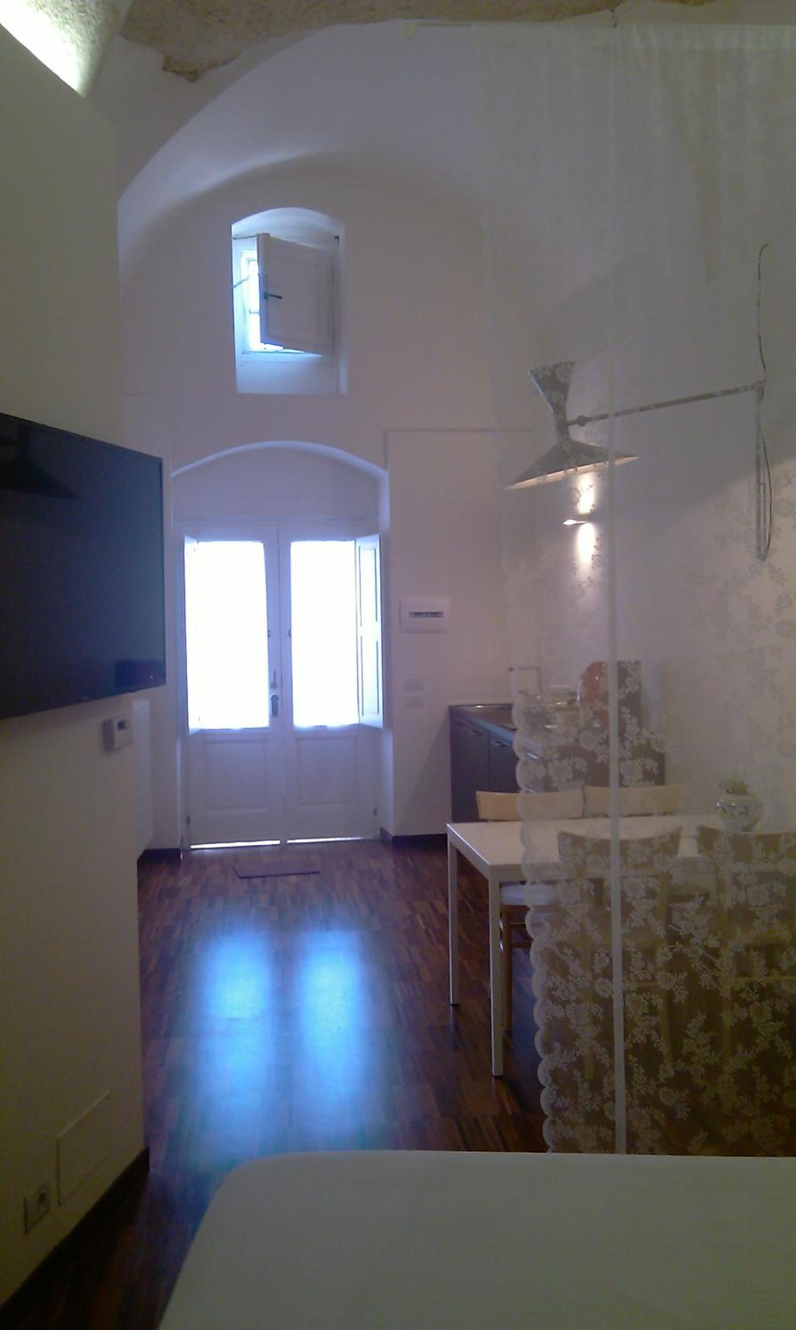 One-Bedroom House - Photo 1