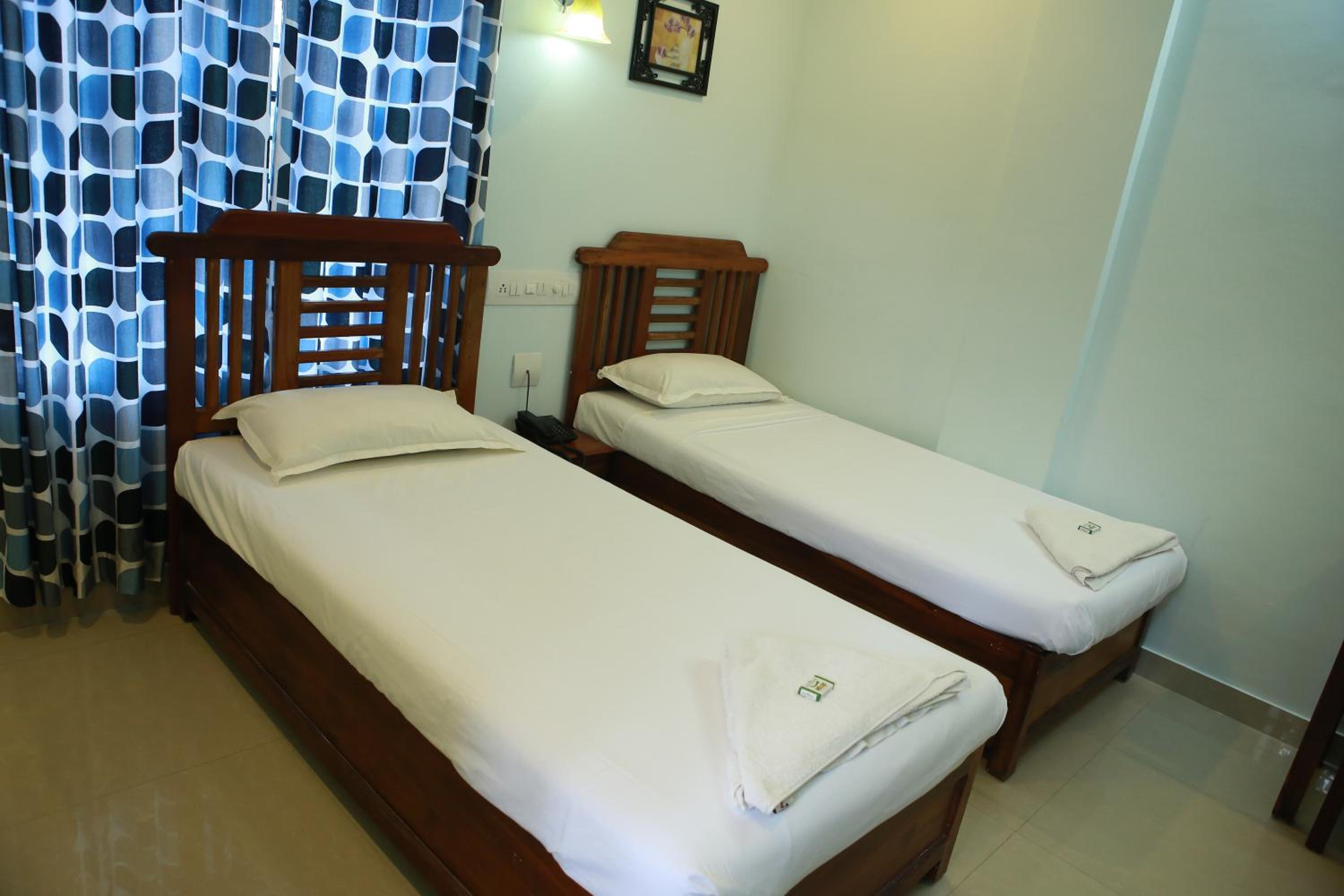 Standard Double Room with Fan, photo 7