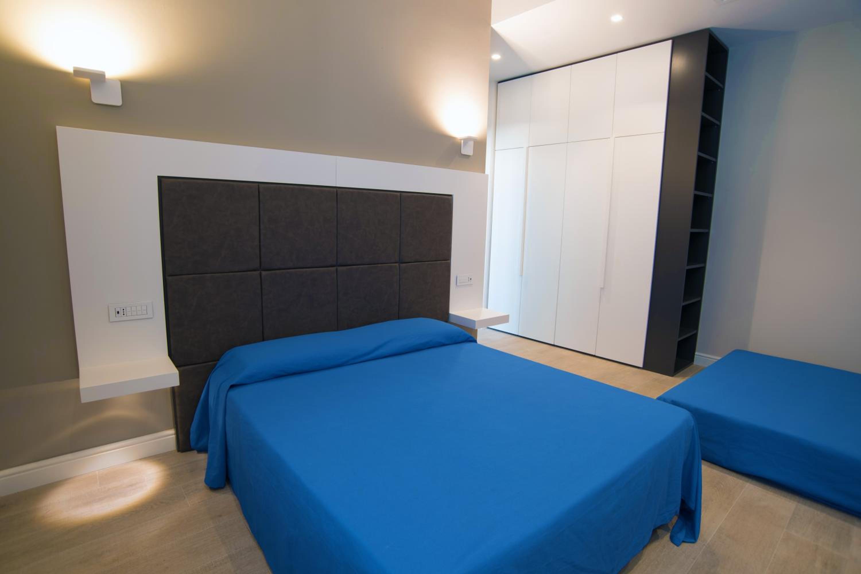 Classic Quadruple Room - Photo 8