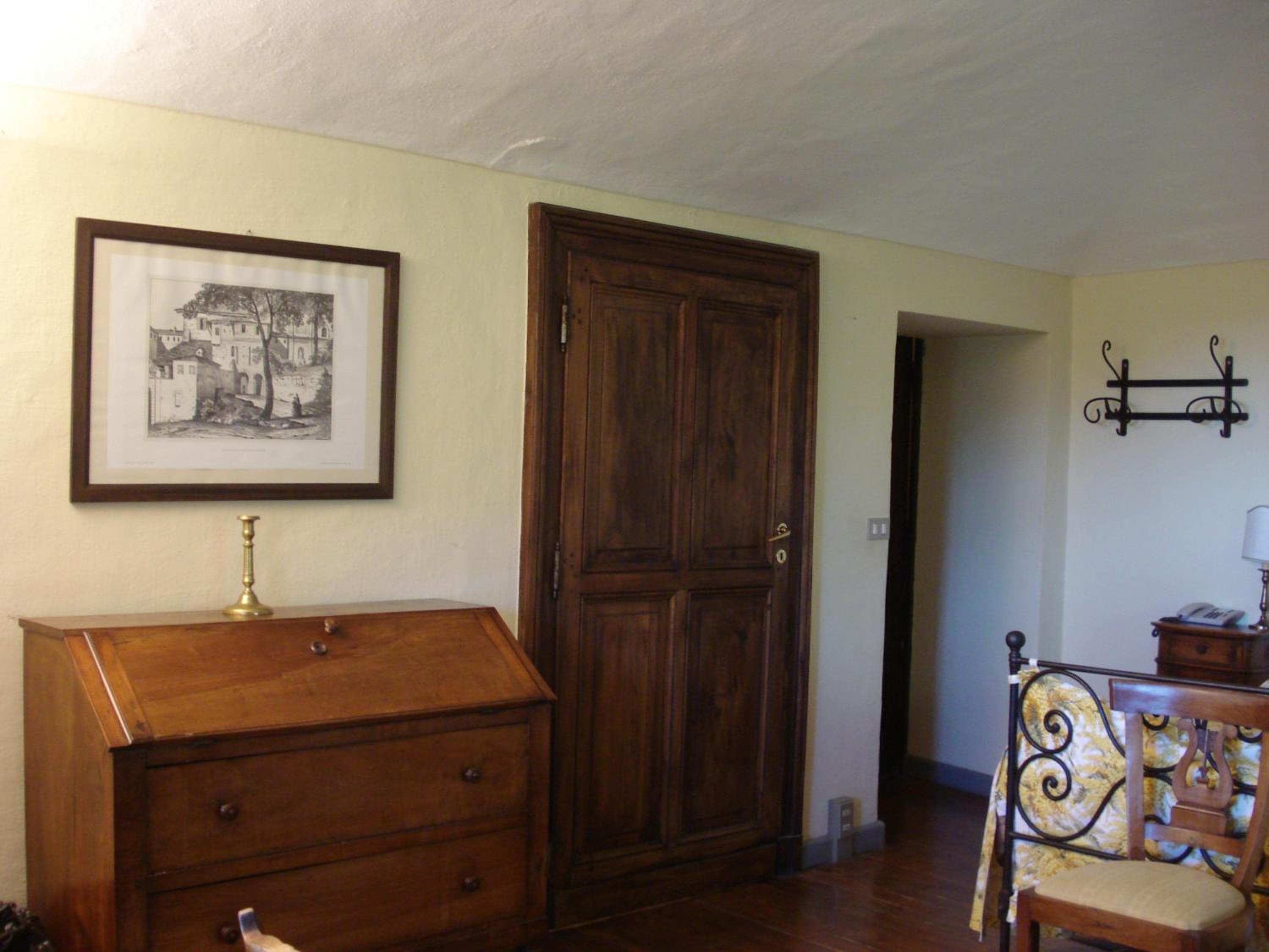 Deluxe Twin Room - Photo 2
