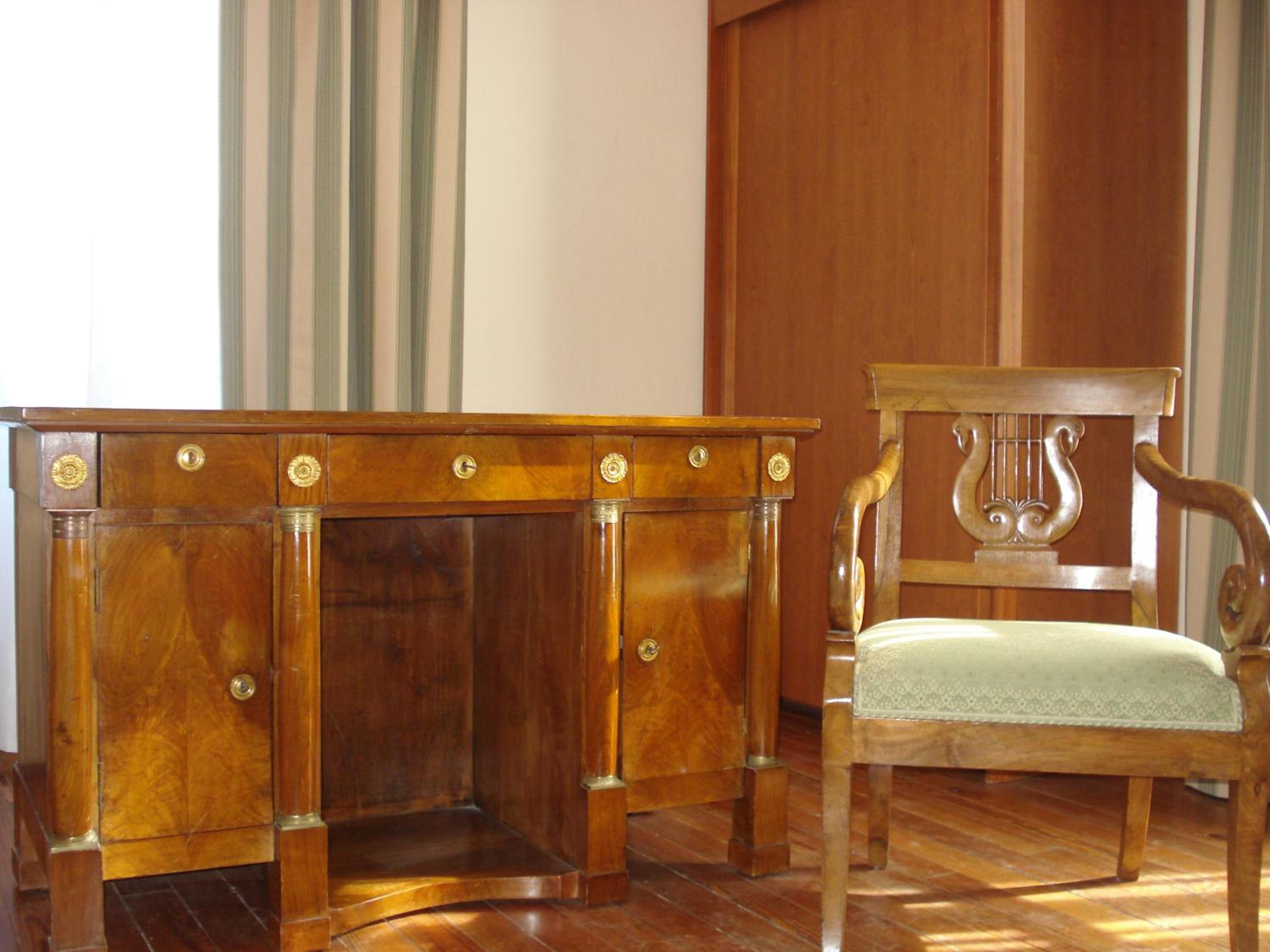 Deluxe Twin Room - Photo 12