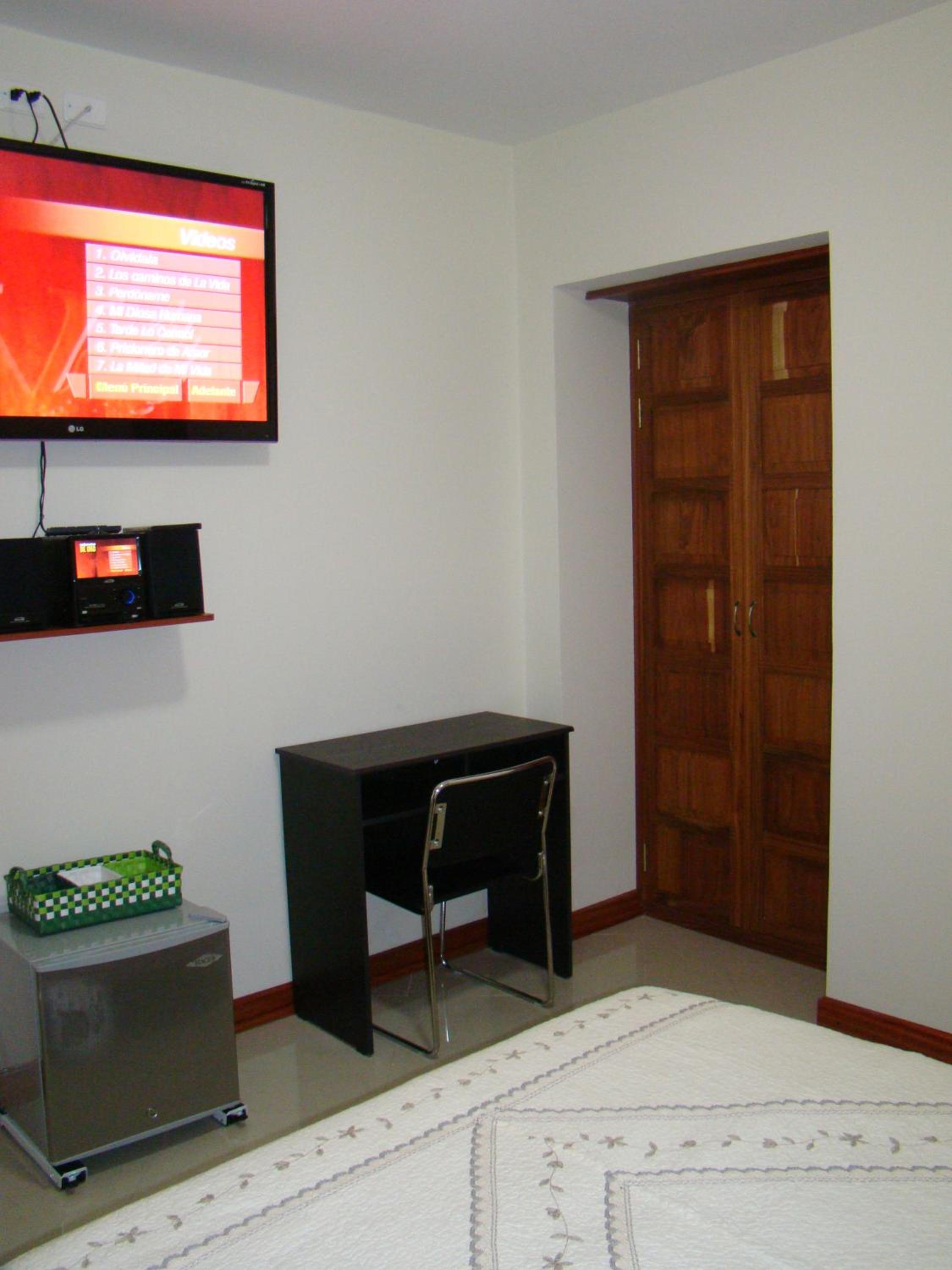 Suite with Spa Shower photo 2