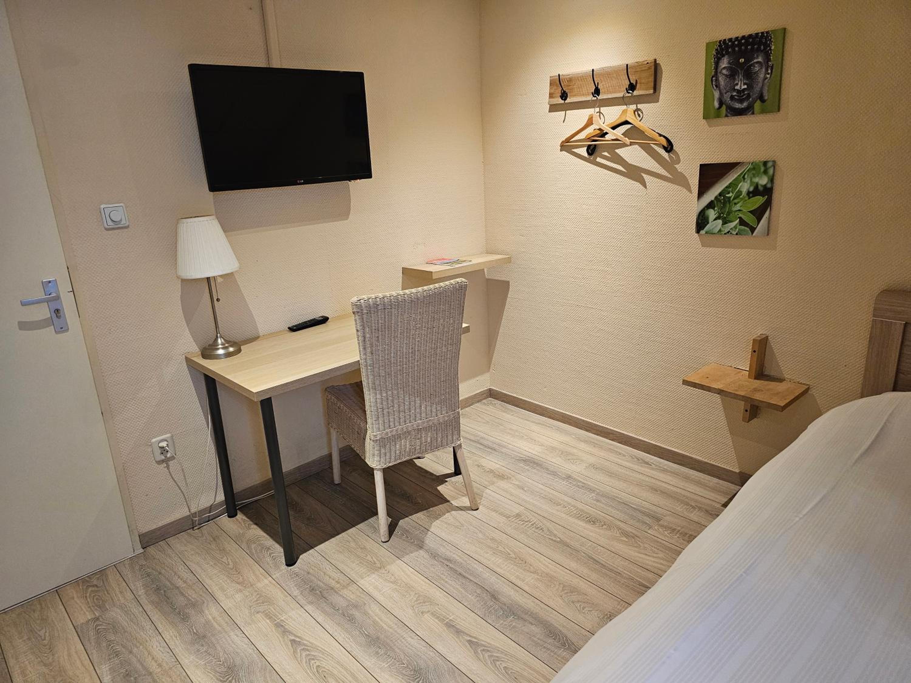 Budget Single Room