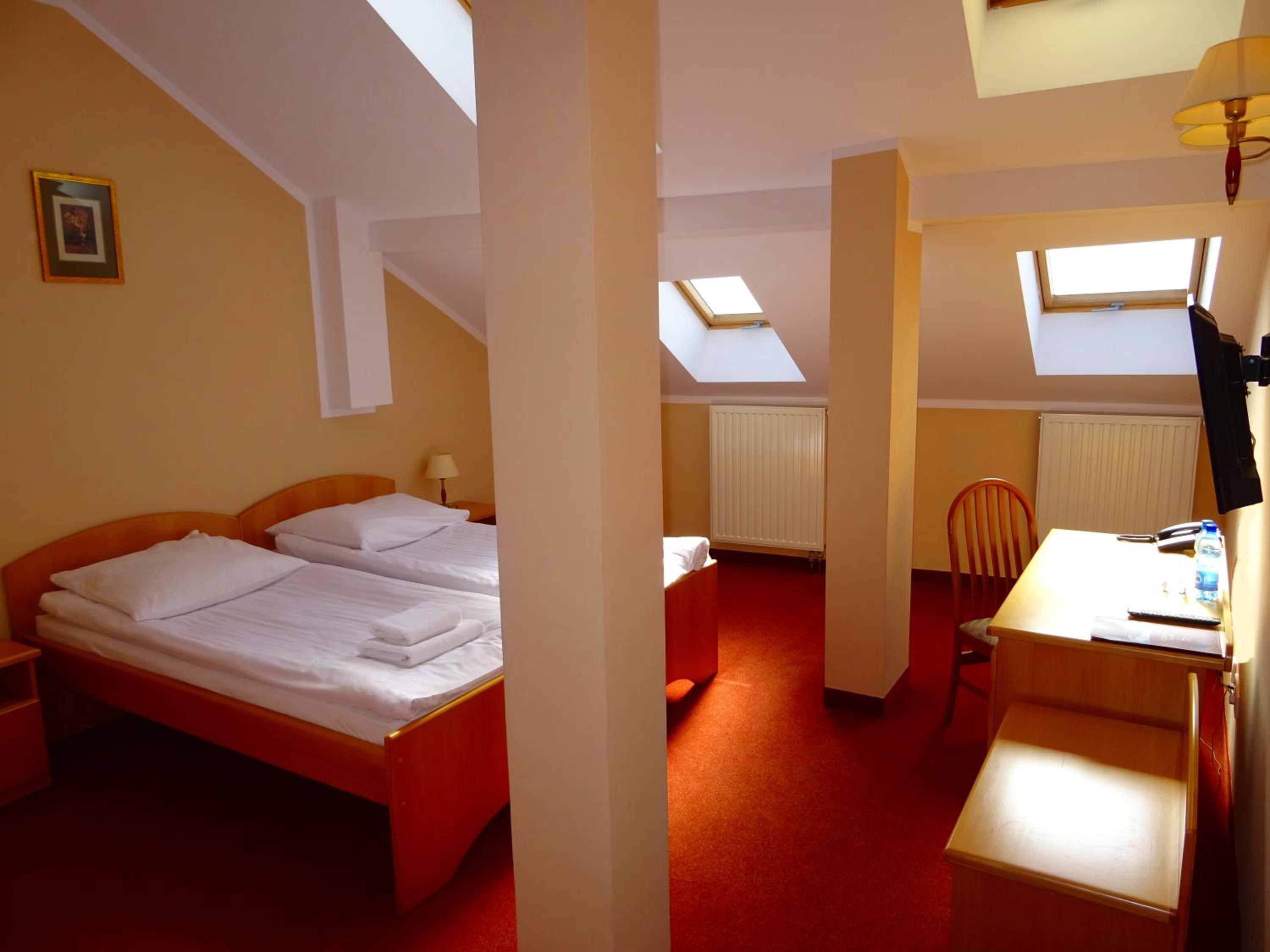 Comfort Twin Room - Photo 12