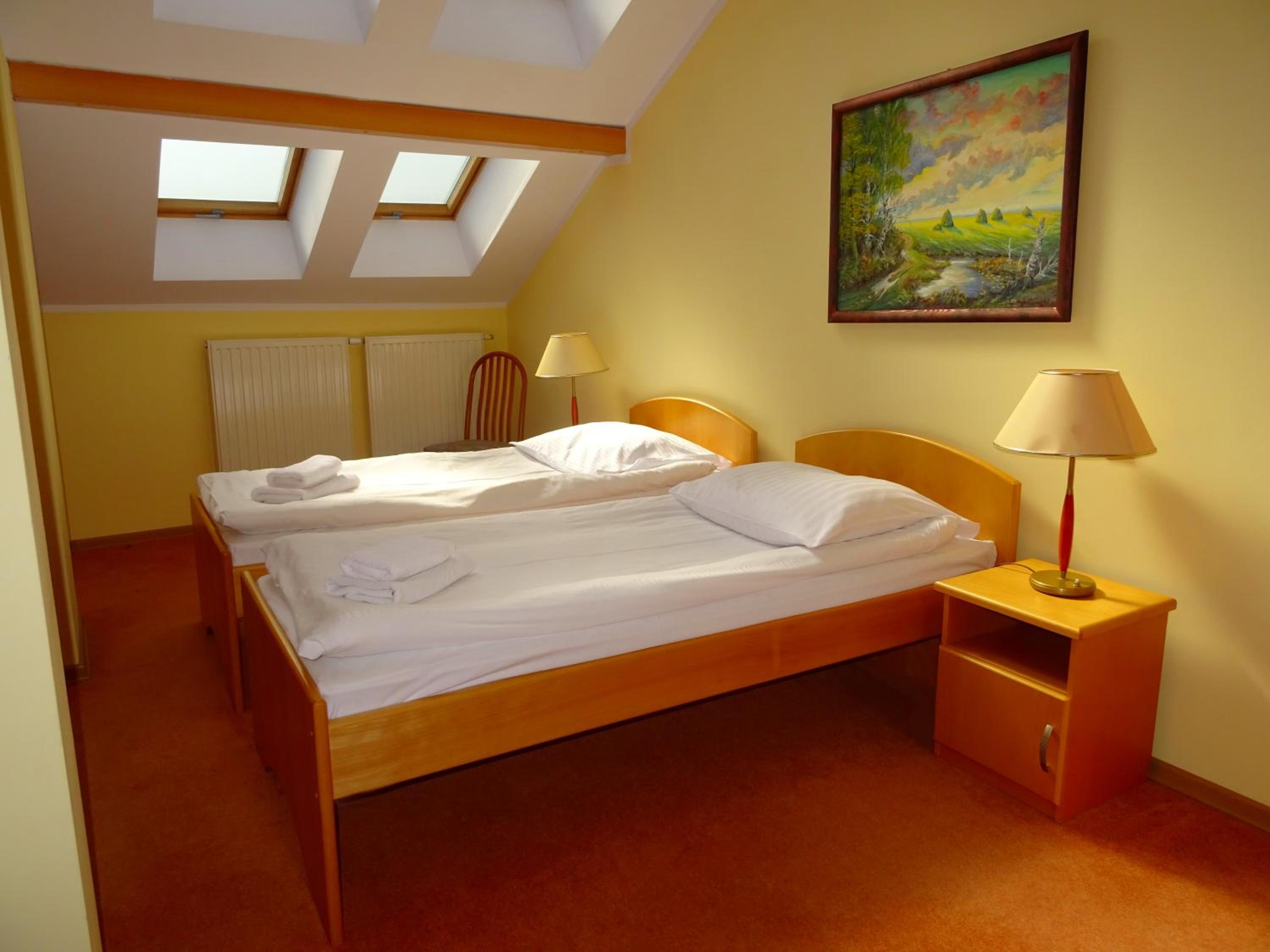 Comfort Twin Room - Photo 11