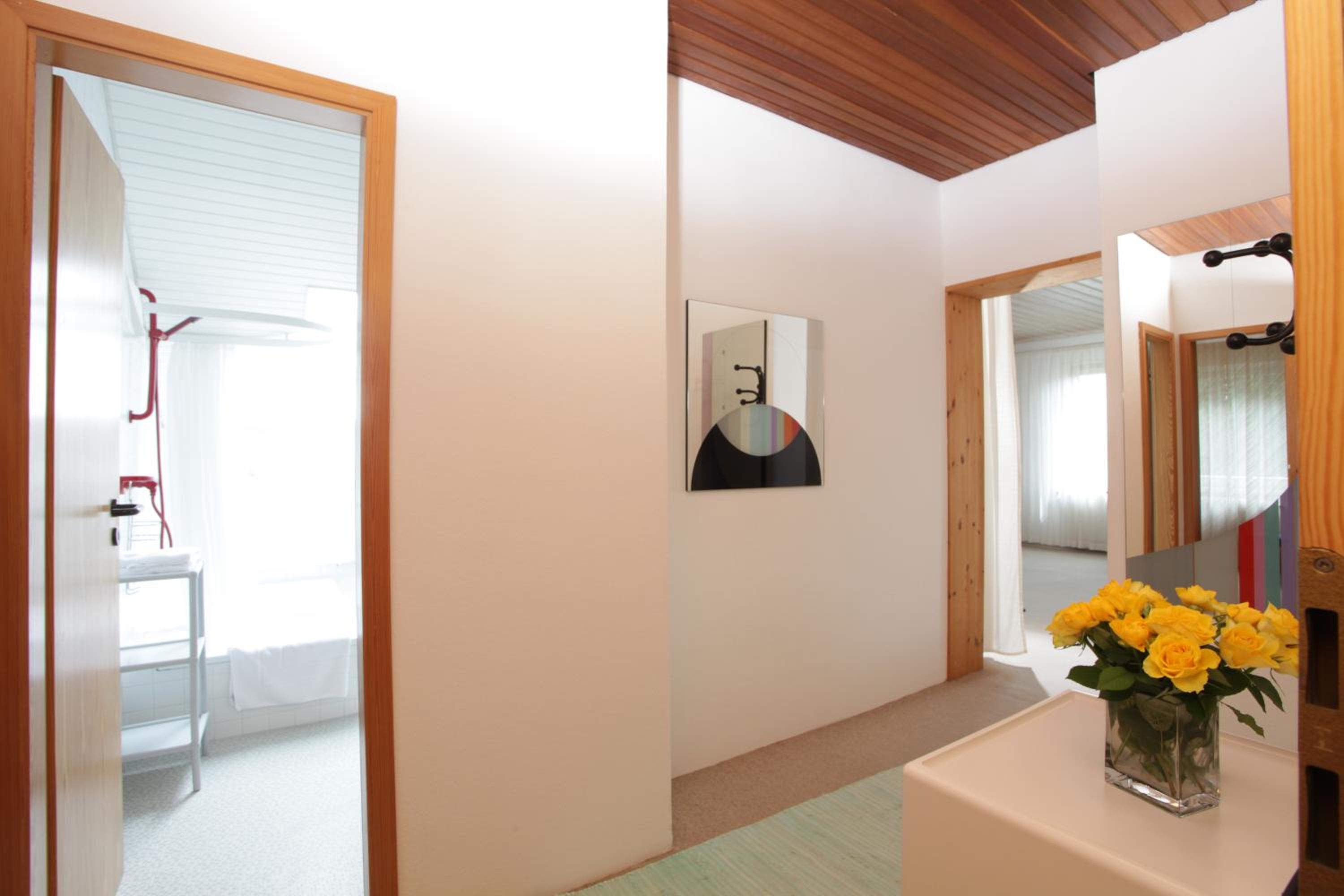 Apartment with Mountain View - Photo 6