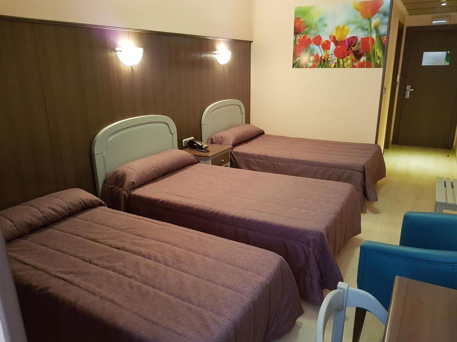 Triple Room - Photo 5