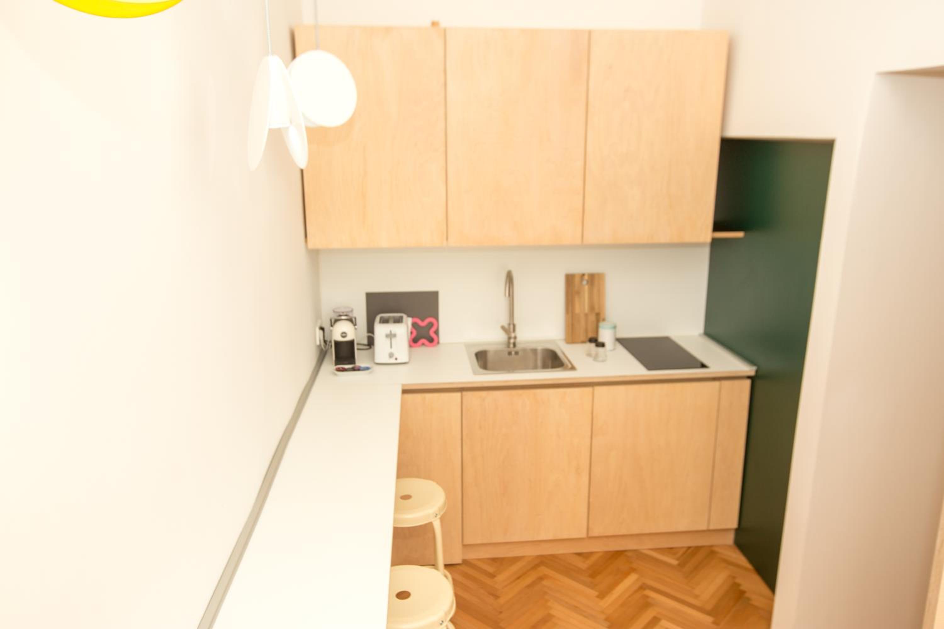 Studio Apartment - Photo 11