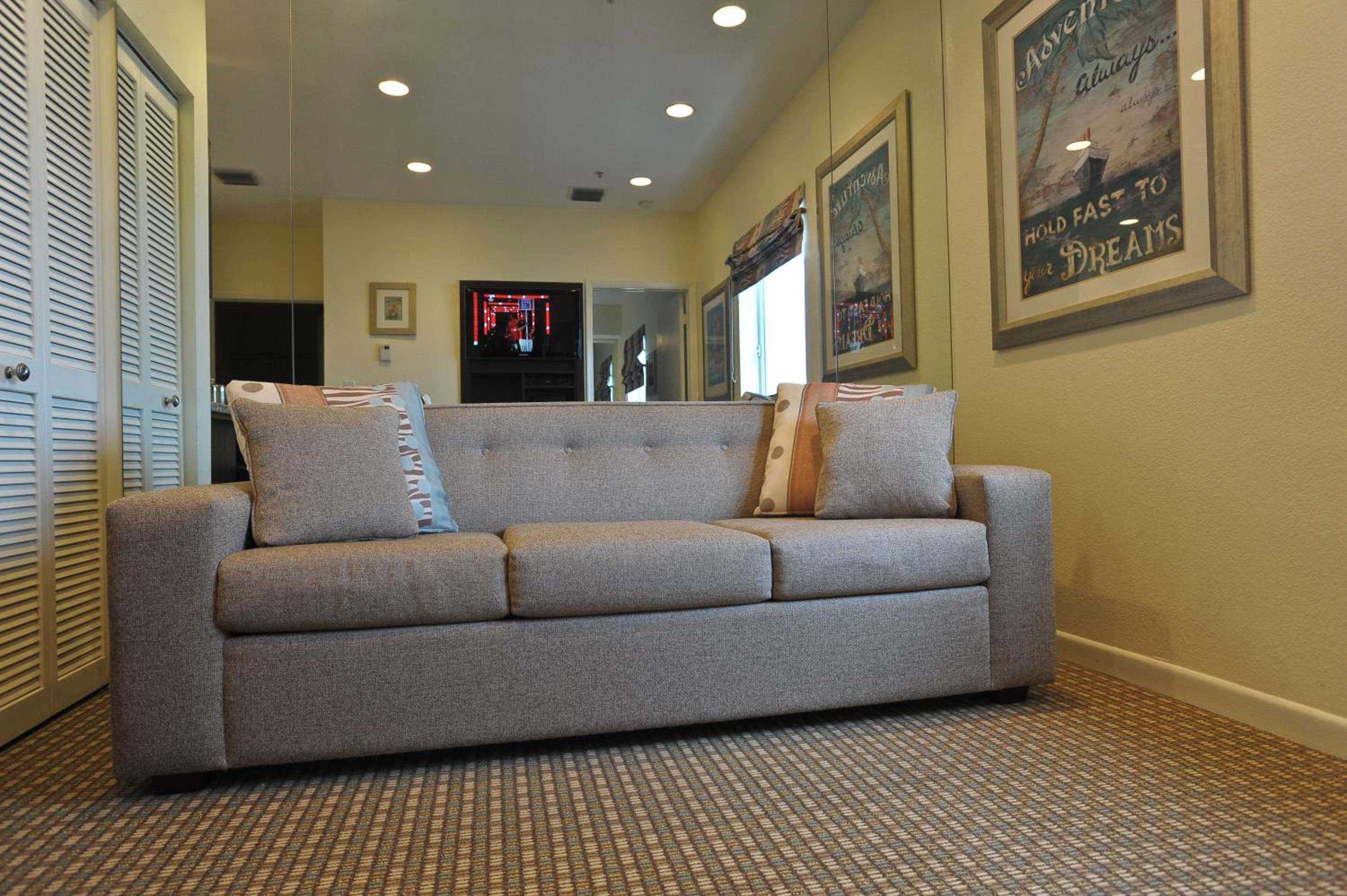 Premium King Suite - Photo 2