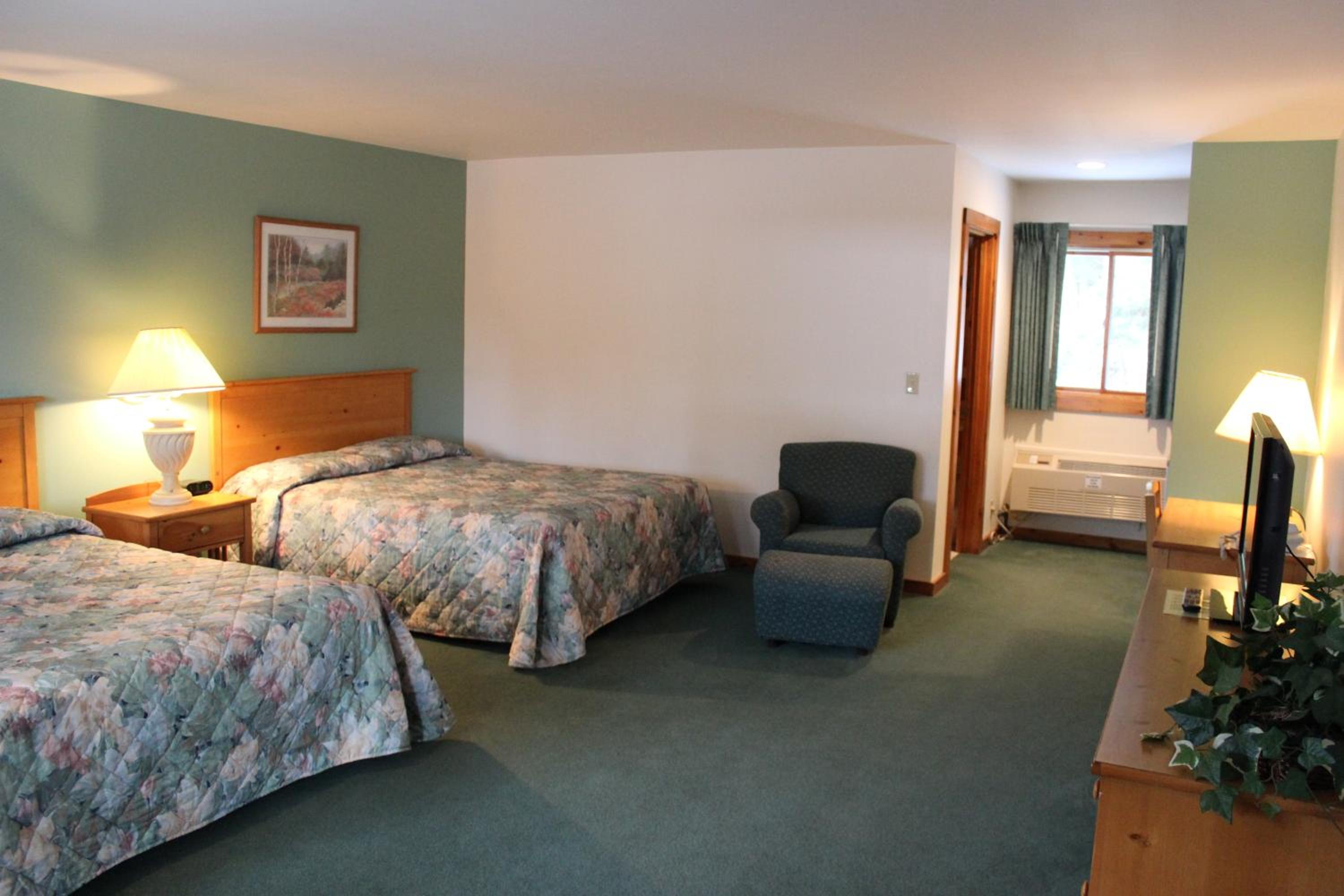 Queen Room with Spa Bath