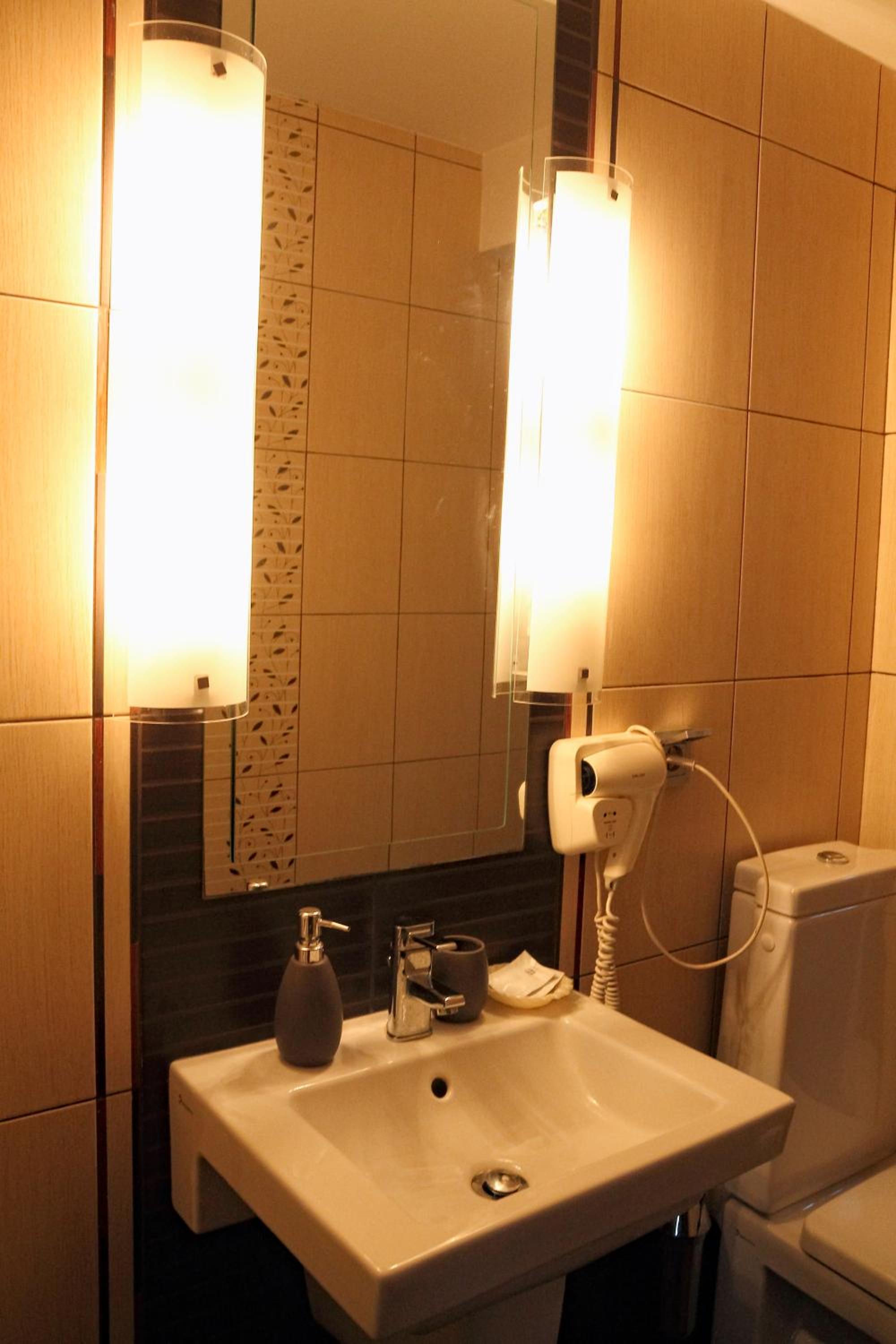 Triple Room - Photo 9