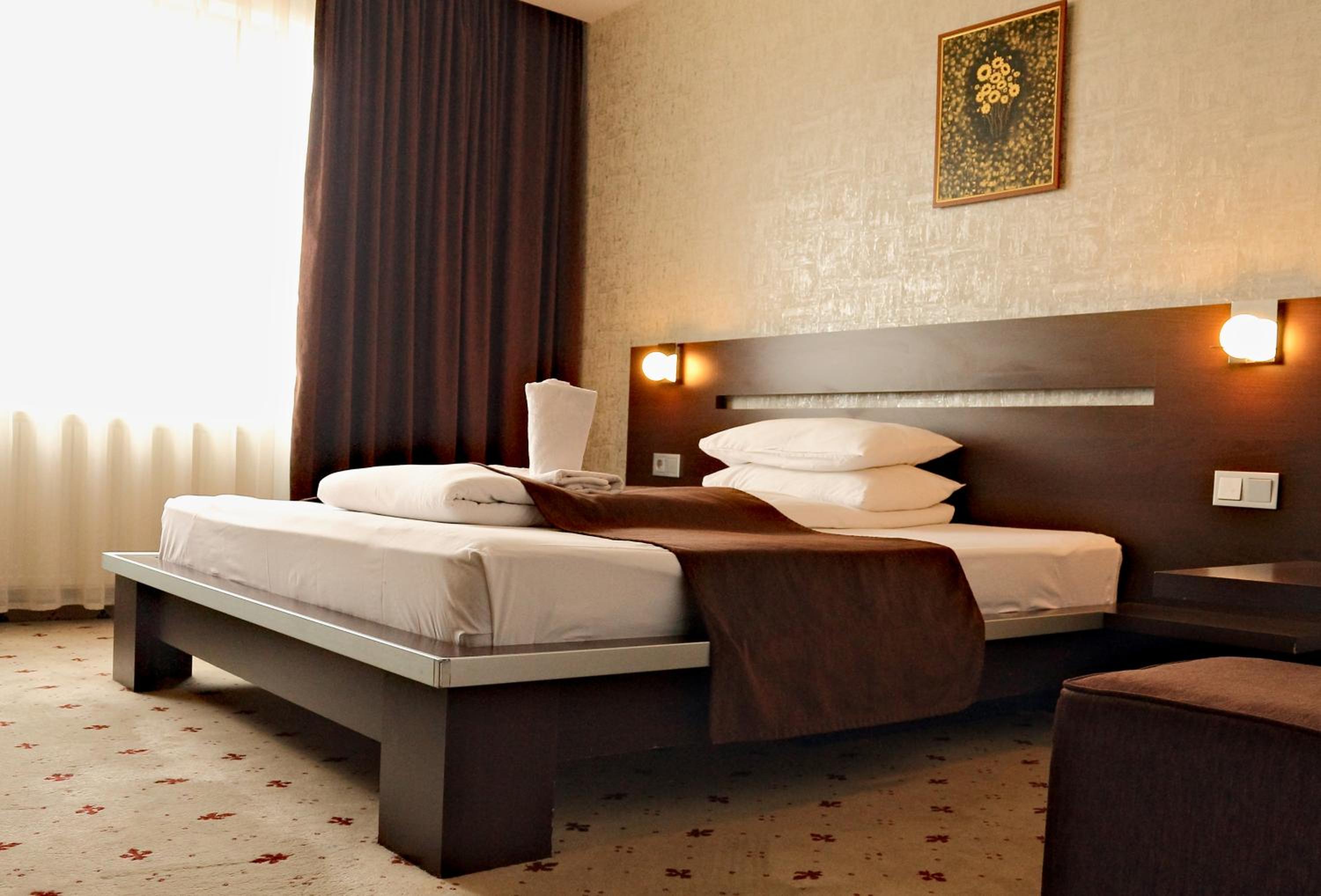 Standard Double Room - Photo 3