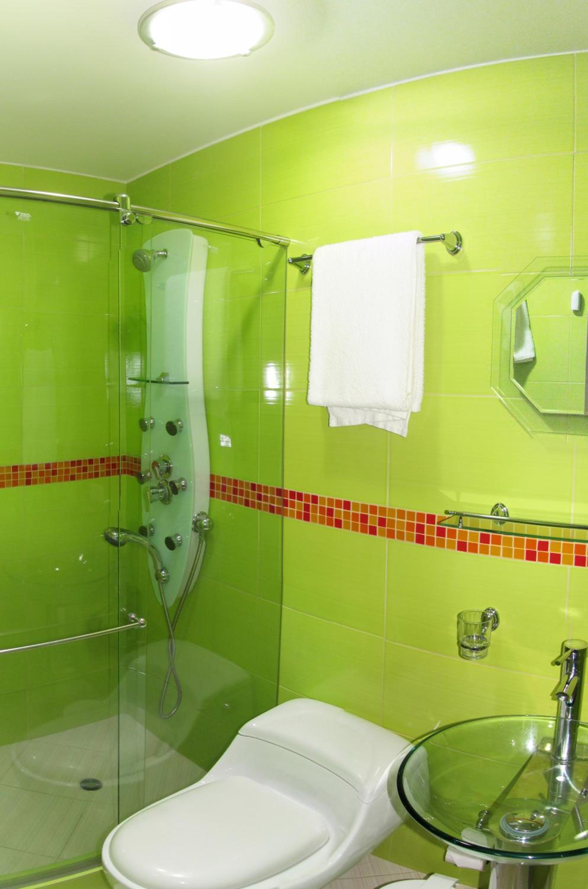 Suite with Shower photo 2