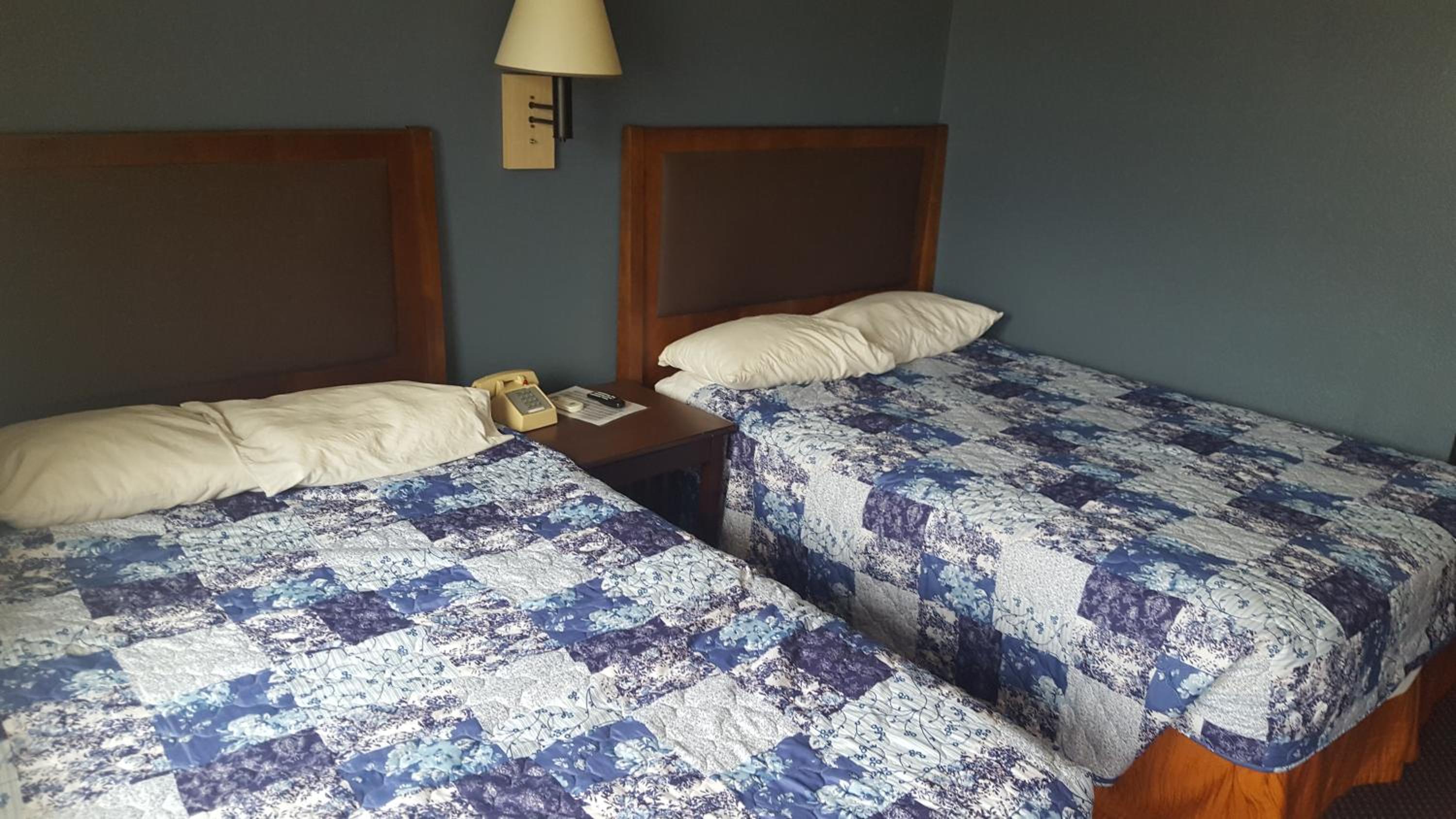Double Room with Two Double Beds photo 3