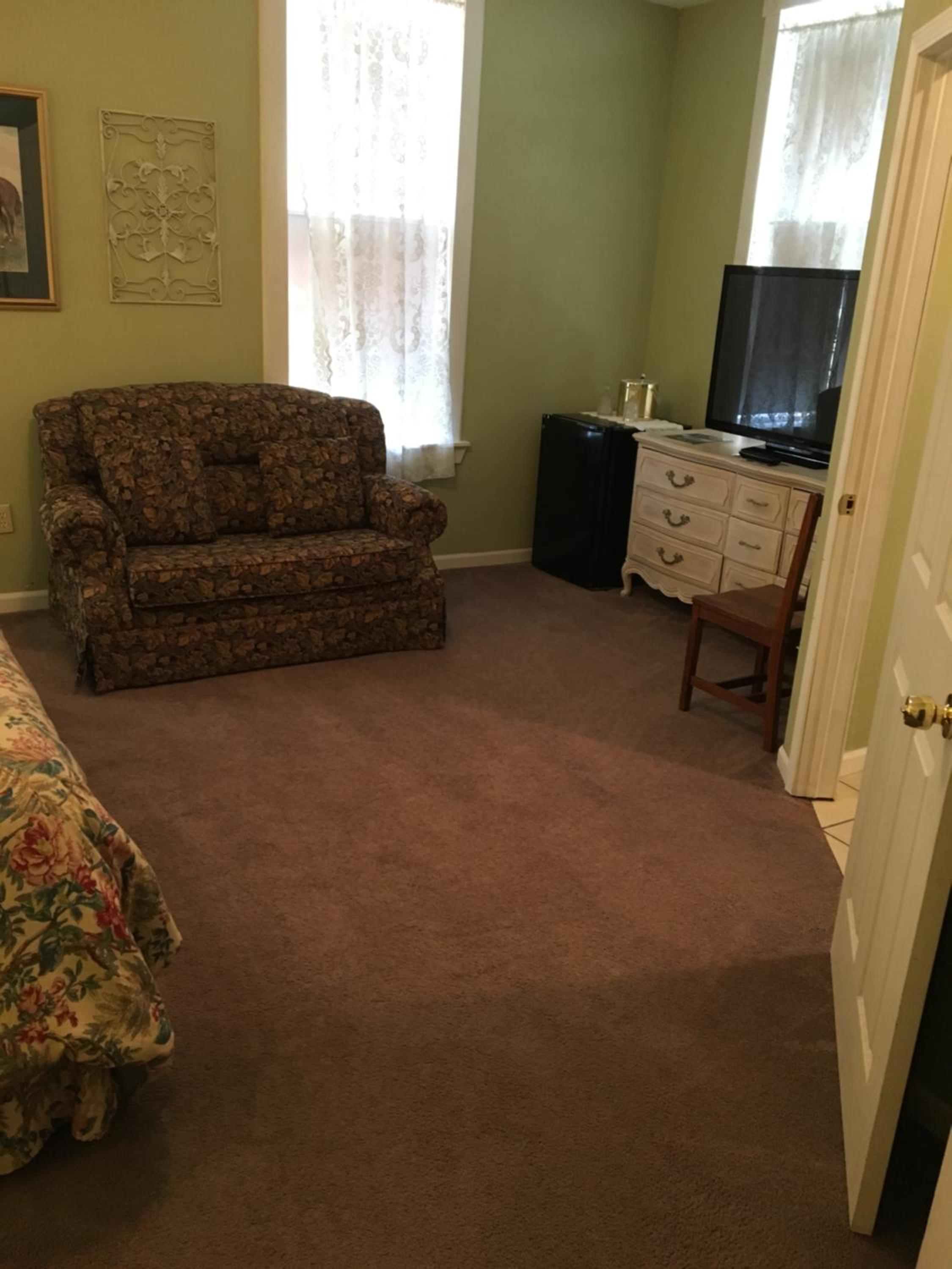 Superior King Room - Photo 3